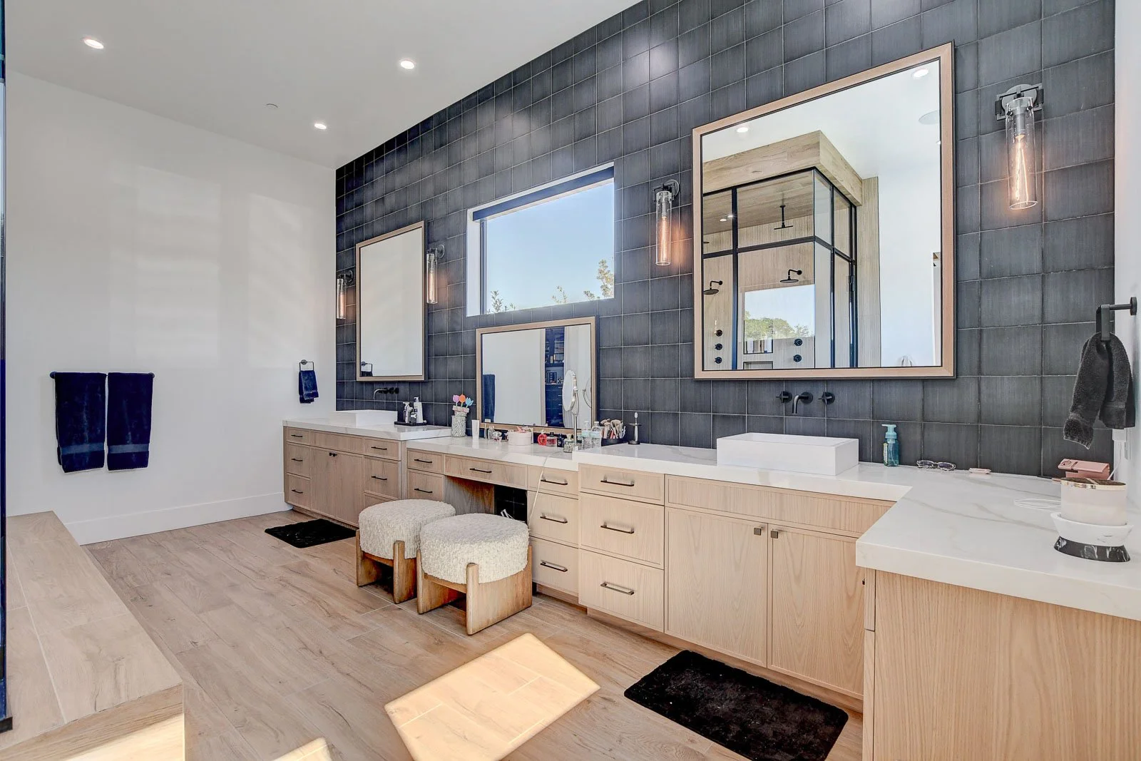 7315-La-Madre-Way-Interior_52.jpg