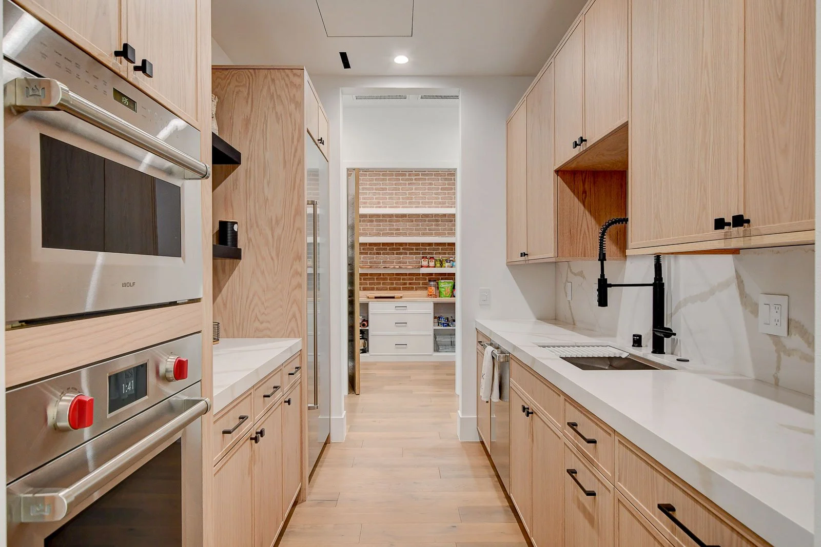 7315-La-Madre-Way-Interior_18.jpg