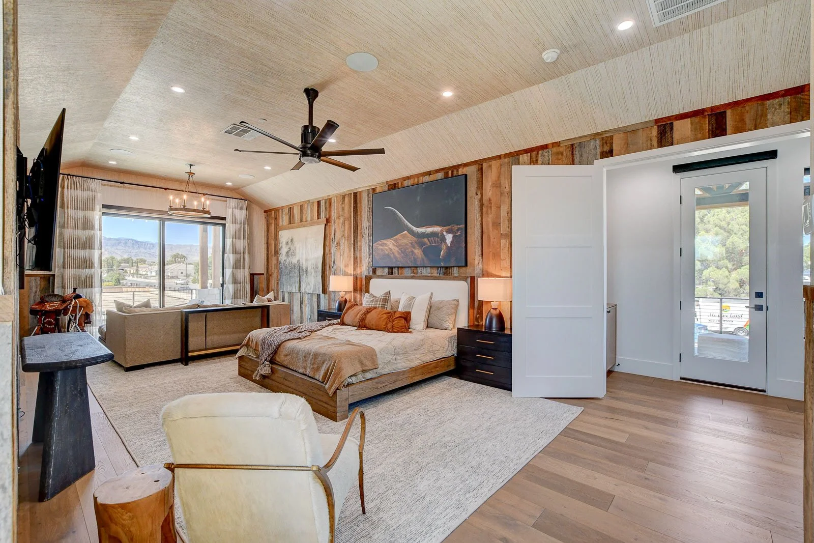 7315-La-Madre-Way-Interior_30.jpg