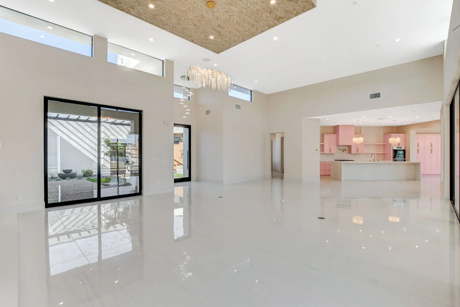 8765-Hickam-Ave_11.jpg