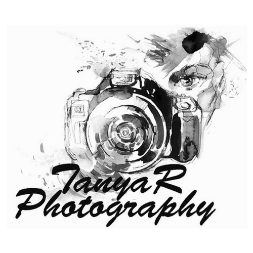 TR+PHOTOGRAPHY+LOGO.jpg