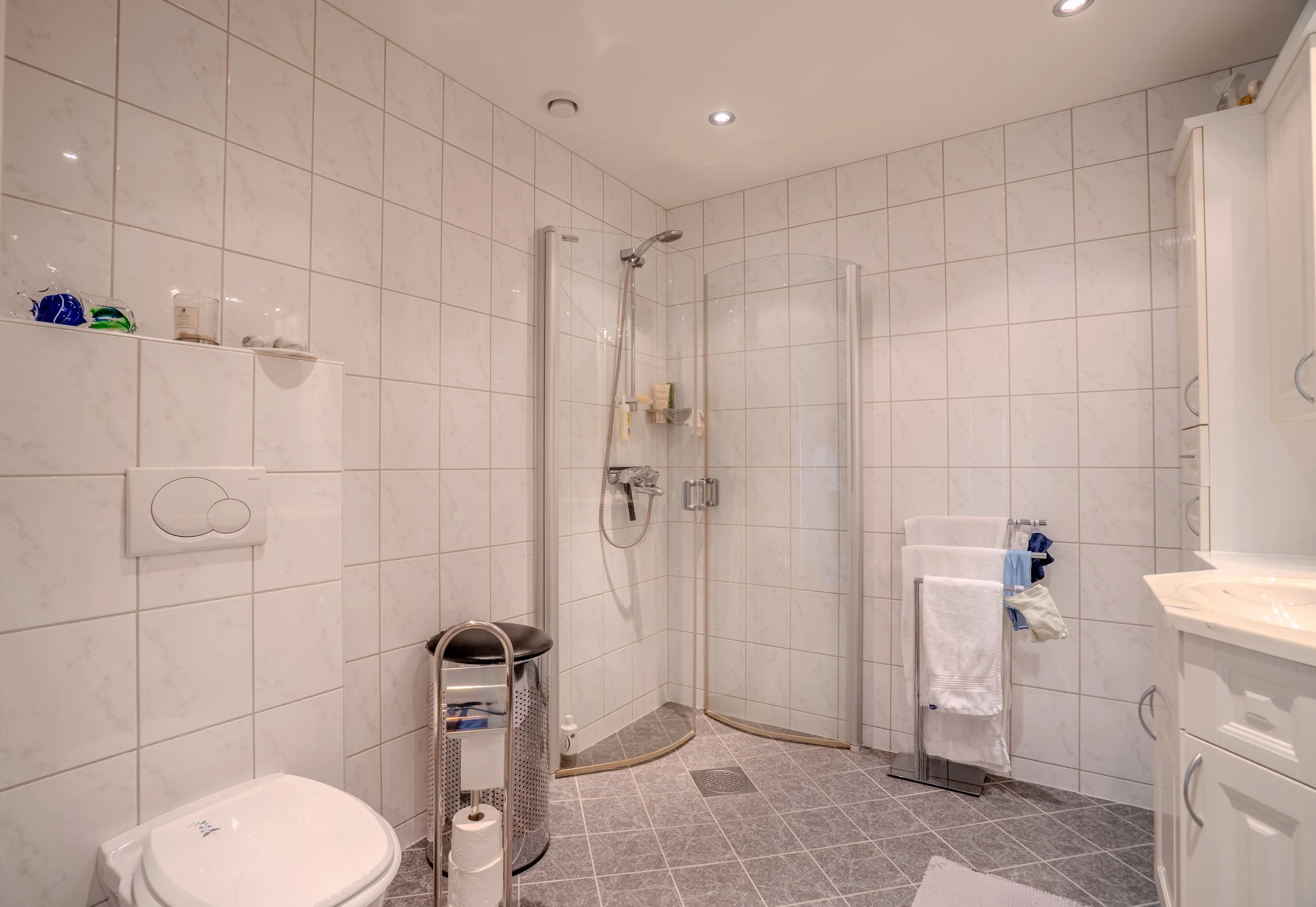Velkommen inn pa badet-1.jpg