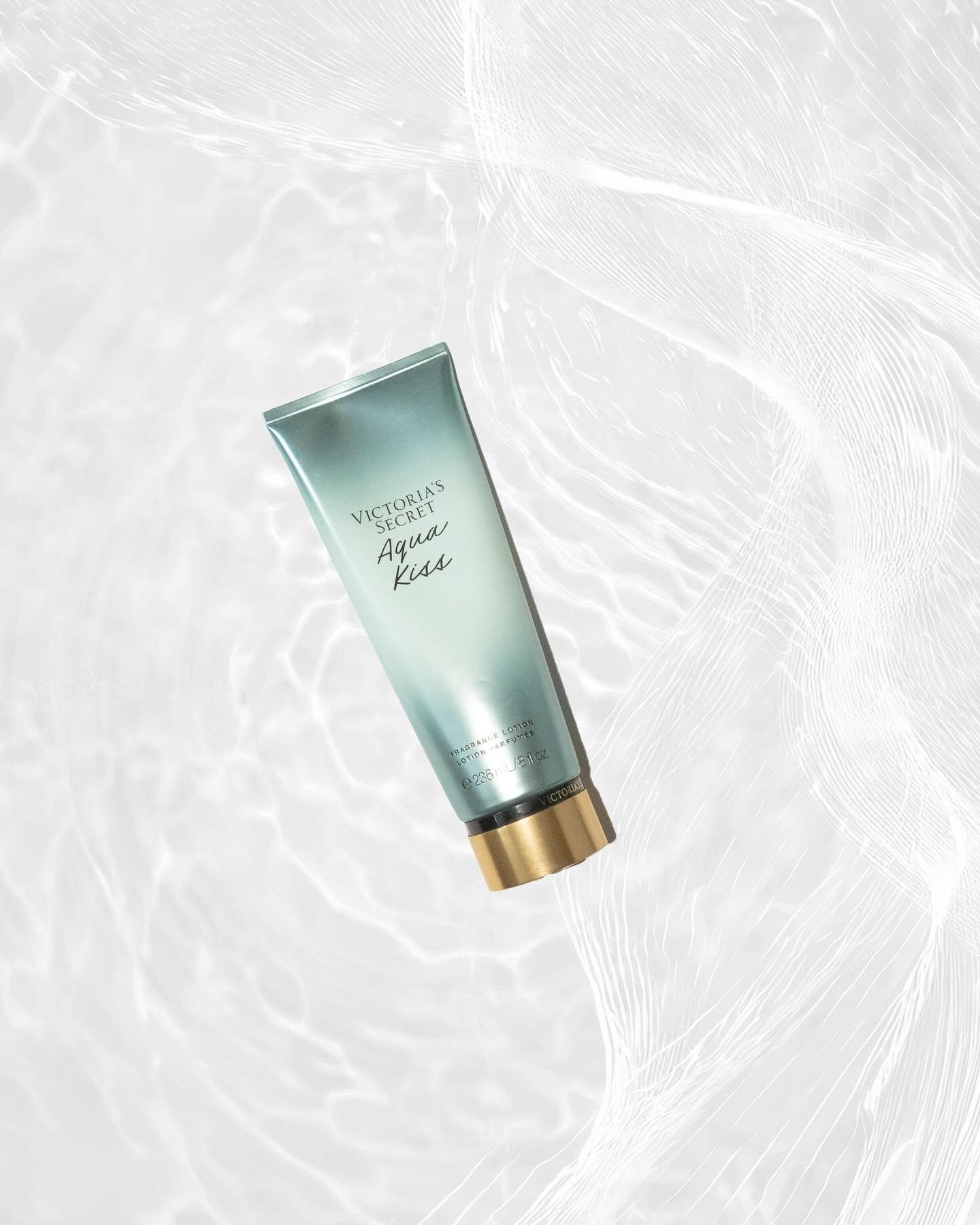 Aqua💋
Ønsker du produktbilder?
Ta kontakt på post@svmedia.no eller på svmedia.no
#productphoto #produktfoto #victoriasecret #rotetisminkeskuffentildama #foto #produkt #porteføljebygging