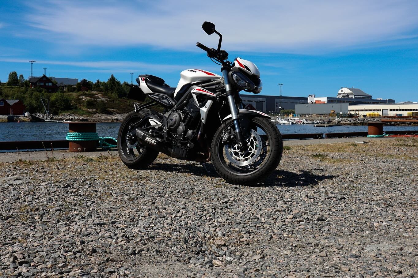 Triumph Street Triple
Nå ute til salgs med bilder levert fra oss!
https://www.finn.no/401637409
Ønsker du bilder av din motorsykkel?
Ta kontakt på post@svmedia.no eller på svmedia.no
#motorcycle #photographer