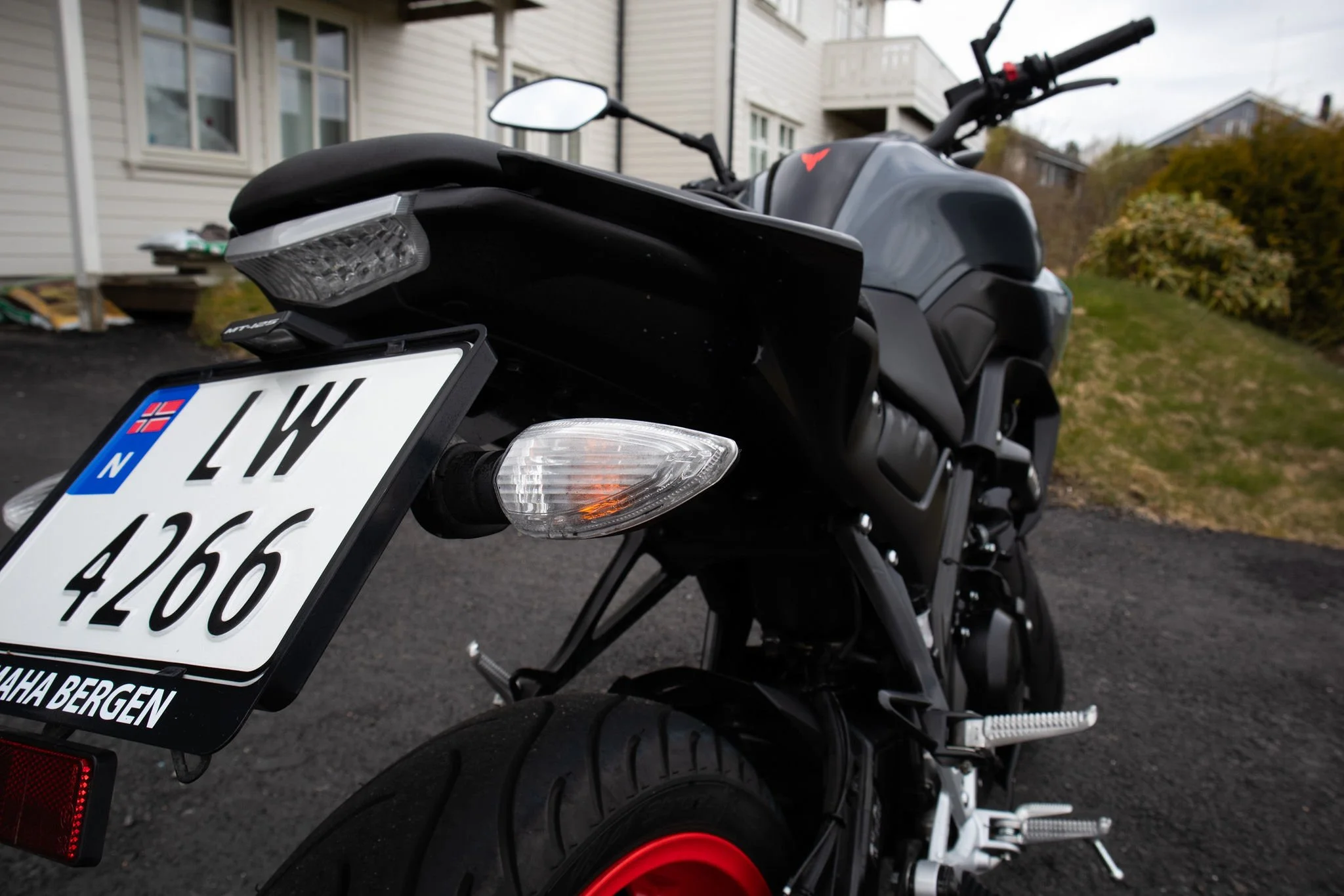 _MG_9433YamahaMT12542blinklys.jpg