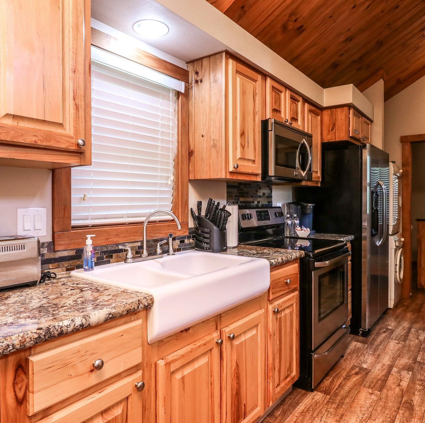 Cabin 3 is ready for some attention! She has a cozy master bedroom, full kitchen, and sofa sleeper in the living room. Check out that cute apron sink!! *Weekly discount is at 10% off, monthly discount is now at 40% off. Check availability of all 6 un