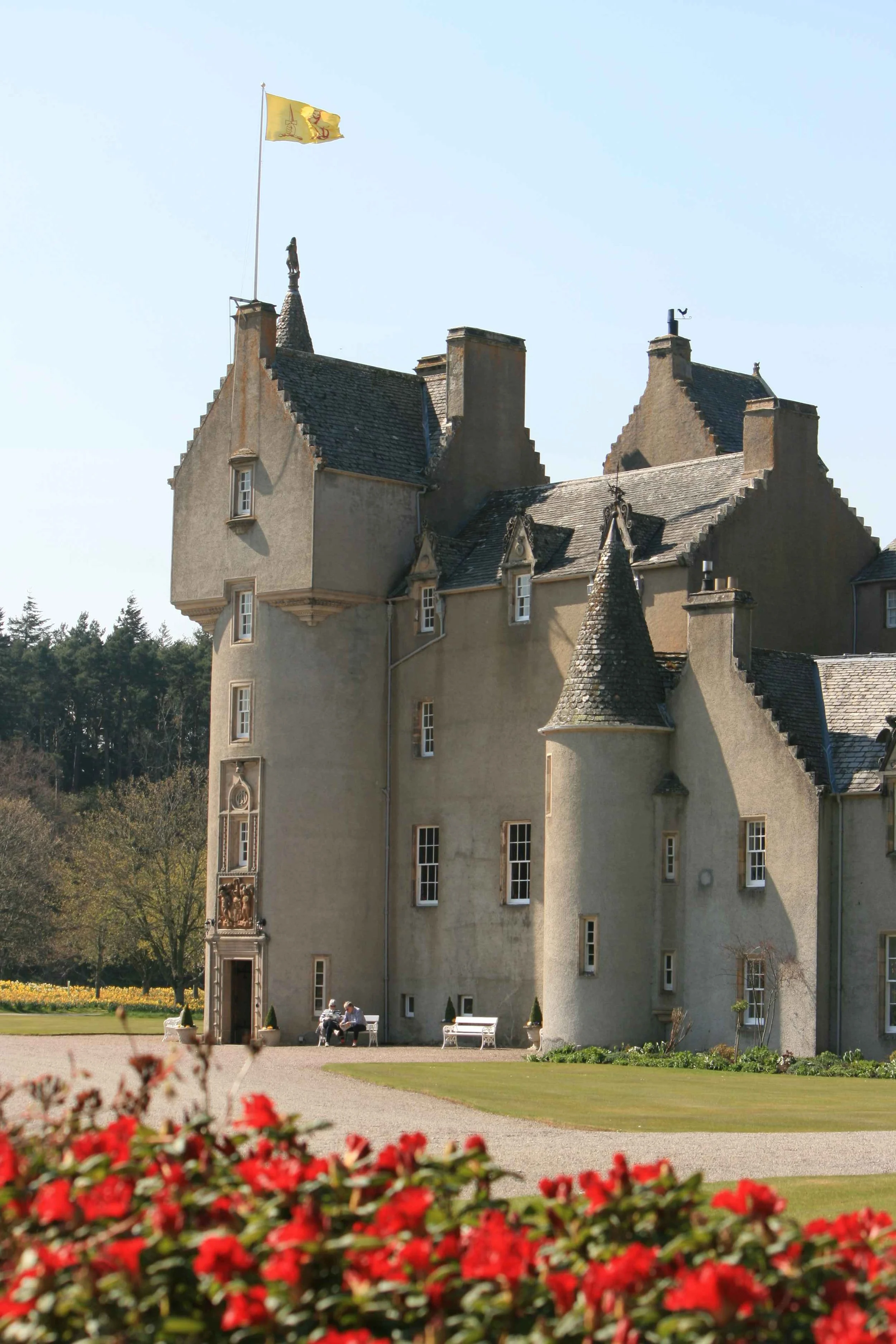 Ballindalloch Castle.jpg