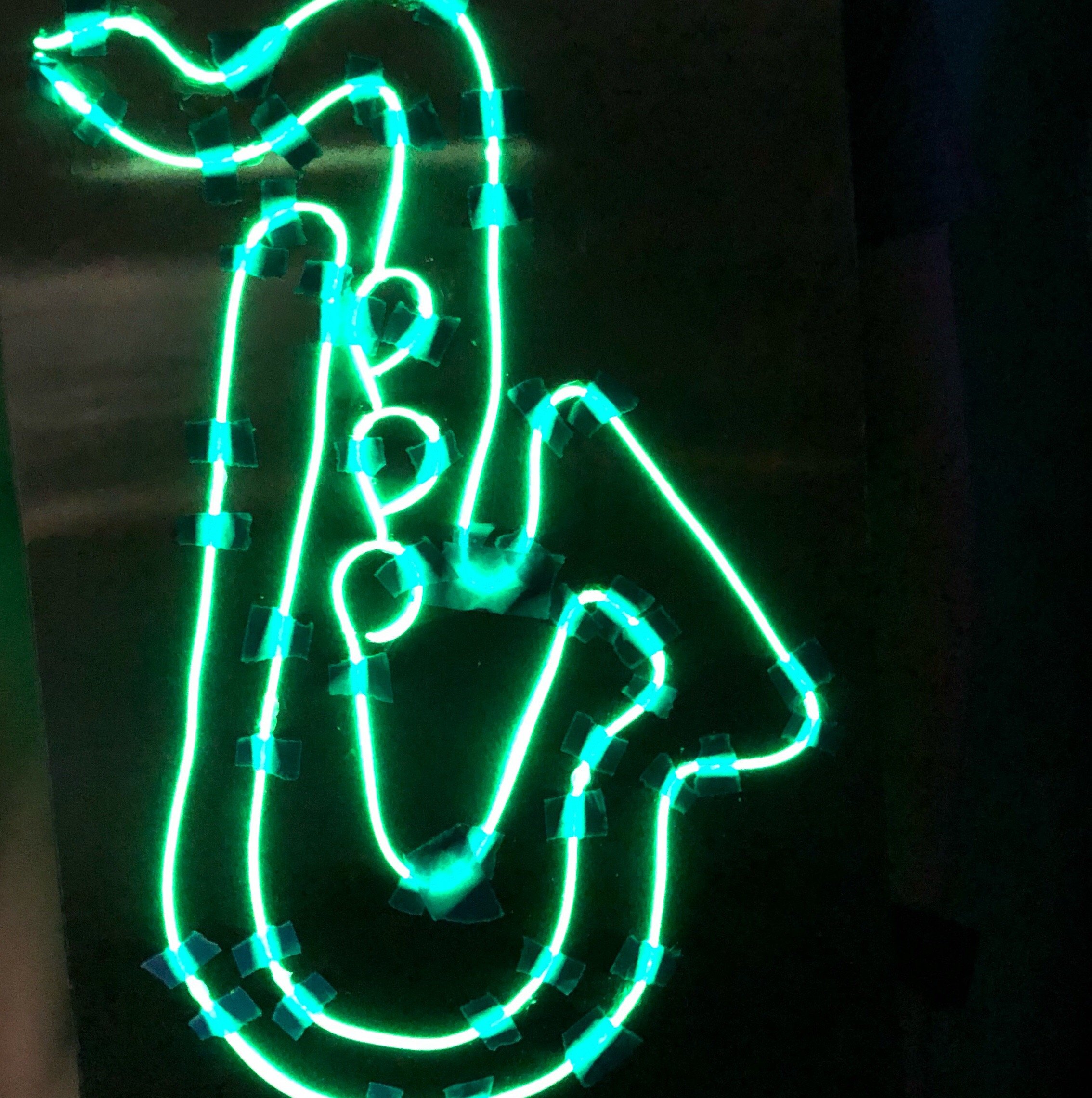 faux neon sign - saxaphone .JPG