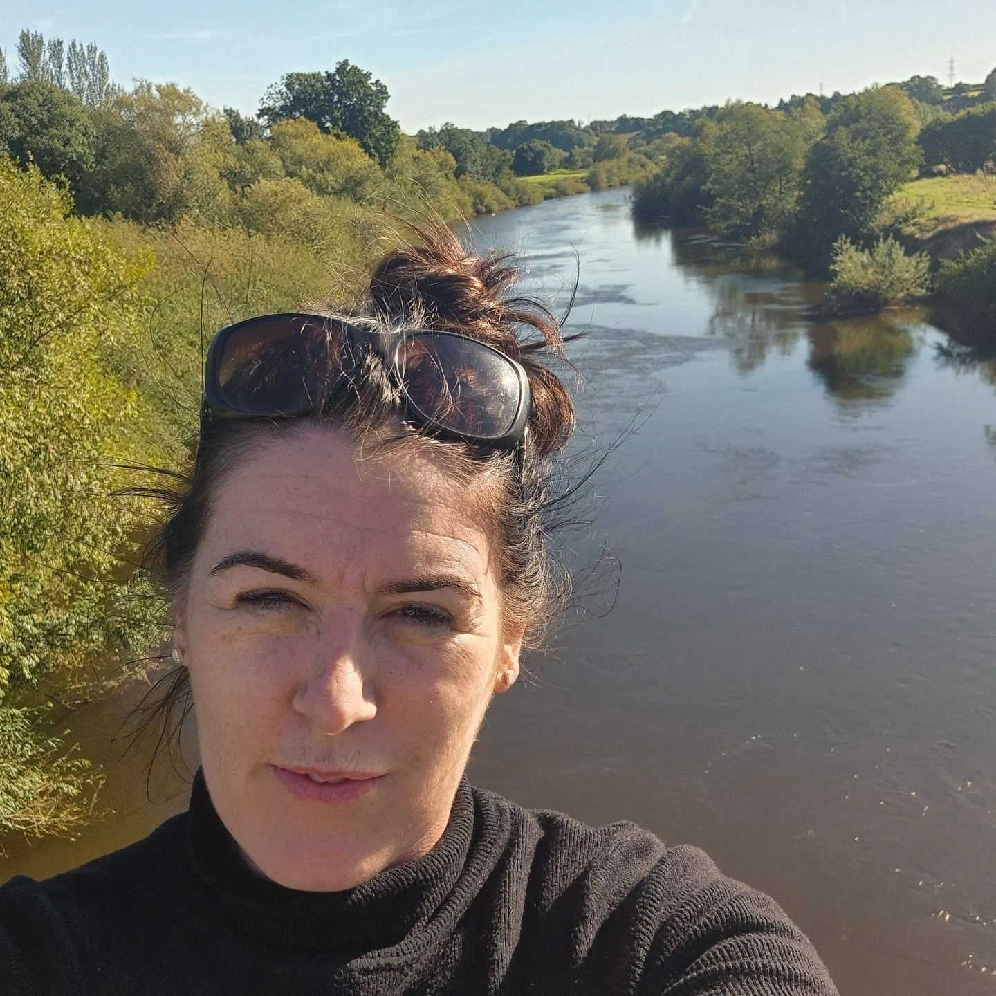 I&rsquo;m a country girl through and through.⁠
⁠
There are no two ways about it.⁠
⁠
I live on a farm. We have hens and dogs and horses. ⁠
⁠
The day always begins with them, when the cockerel crows. First we deal with the dogs, then the hens, then the