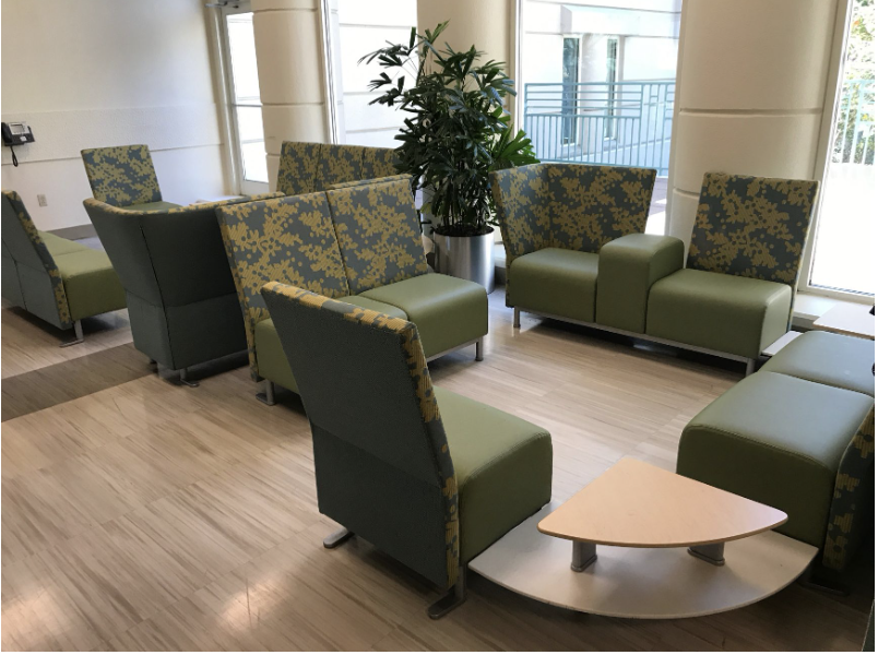 Kaiser Permanente Lobby Seating | Oakland, CA | 2017