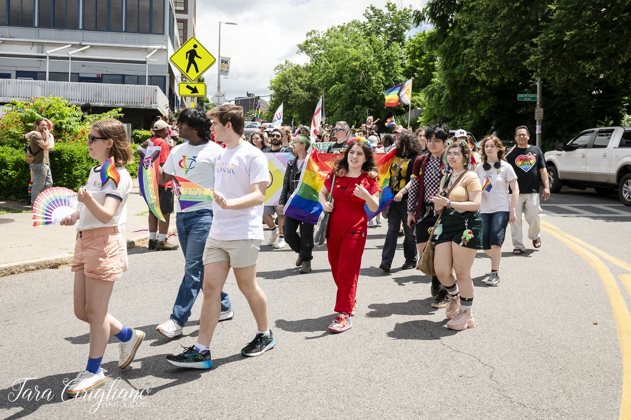 20240608-TaraCiriglianoPhotography_PoughkeepsiePride_167.jpg