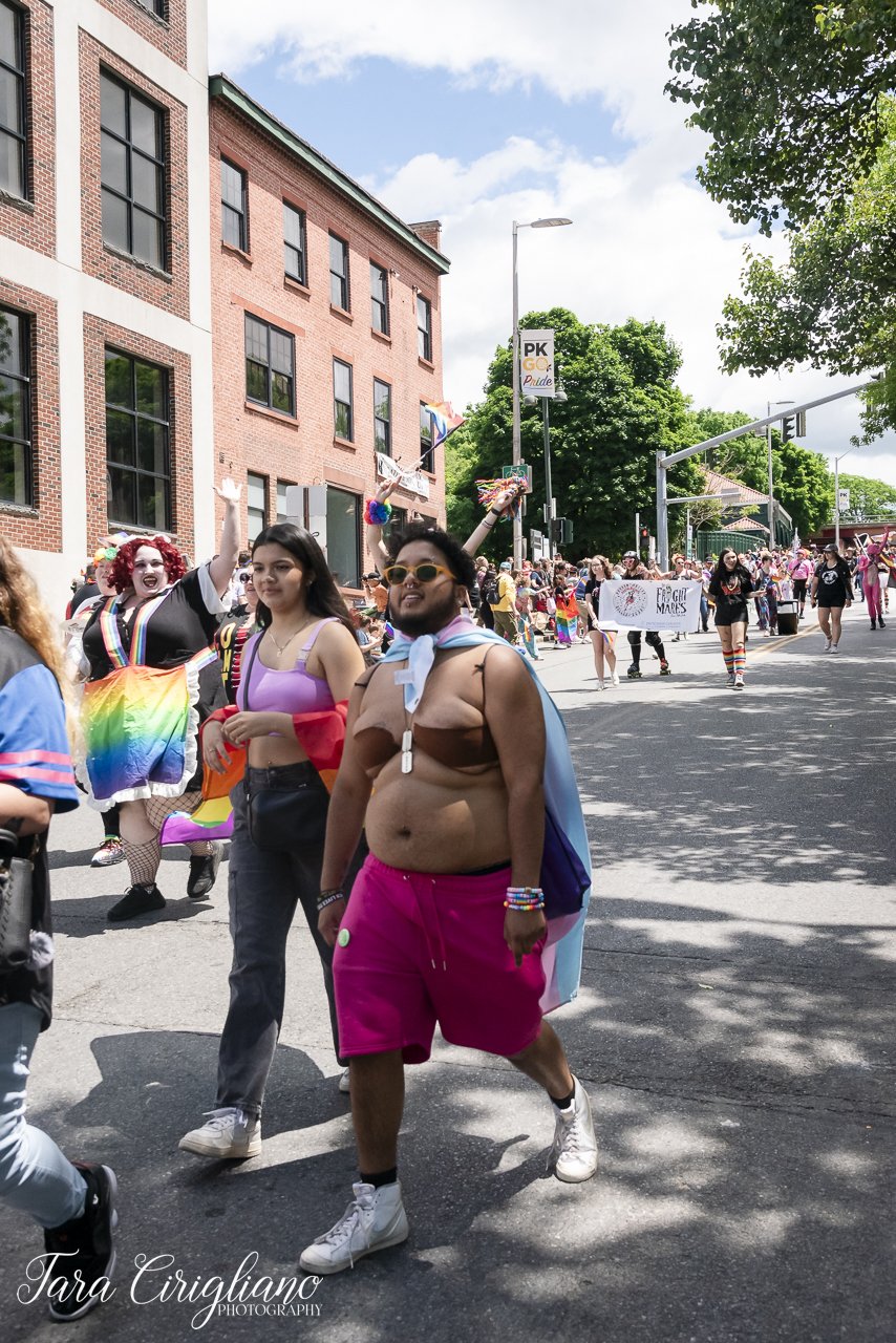 20240608-TaraCiriglianoPhotography_PoughkeepsiePride_690.jpg