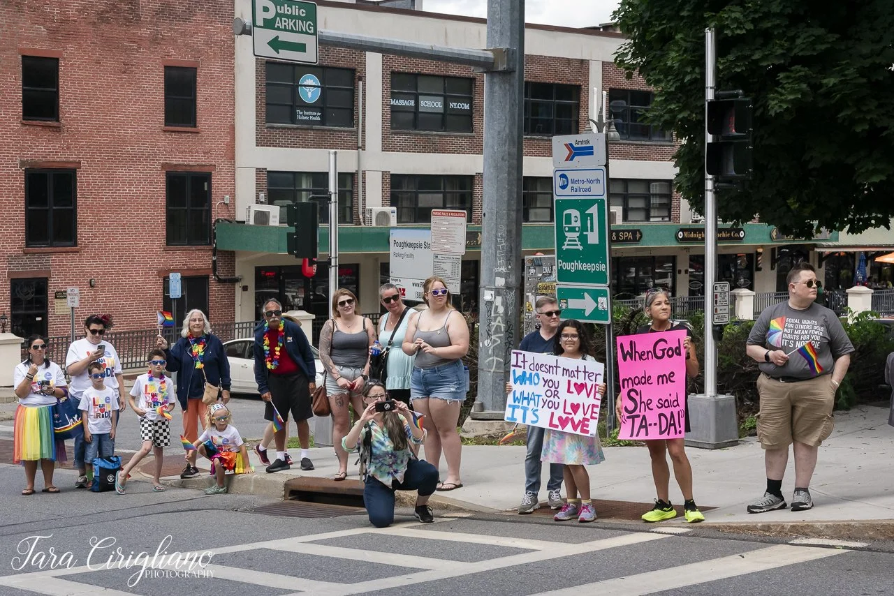 20240608-TaraCiriglianoPhotography_PoughkeepsiePride_628.jpg