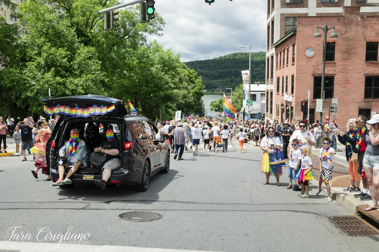 20240608-TaraCiriglianoPhotography_PoughkeepsiePride_132.jpg