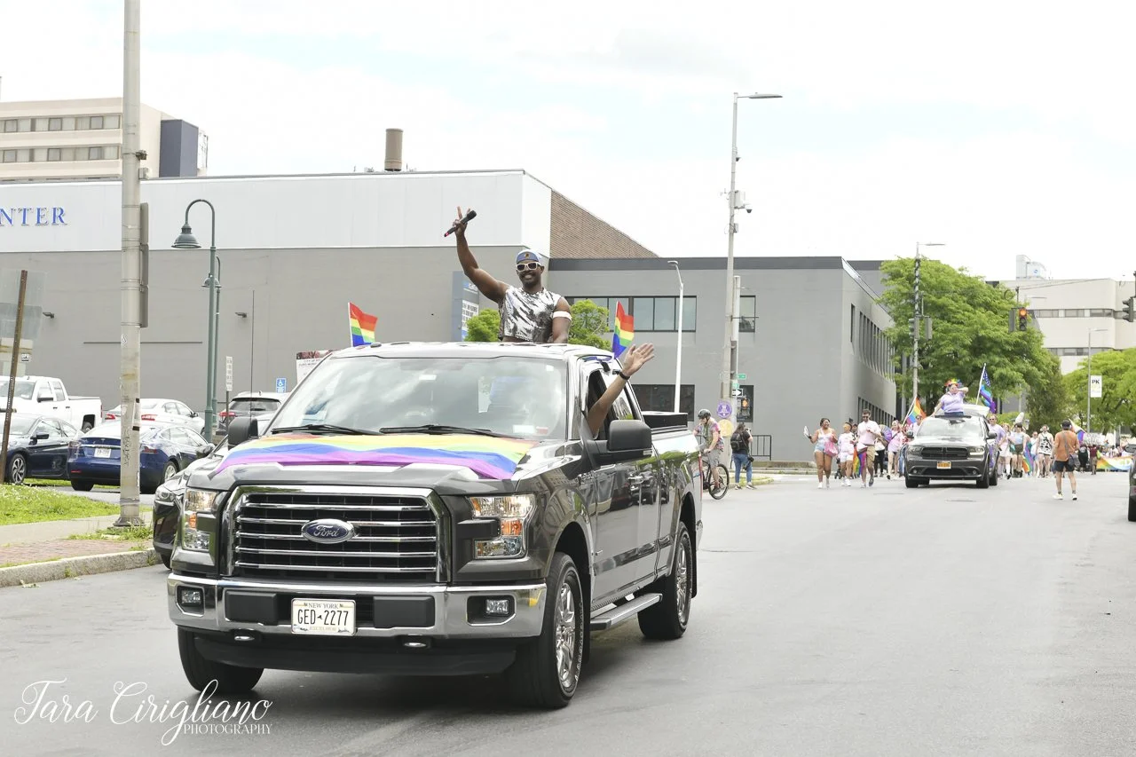 20240608-TaraCiriglianoPhotography_PoughkeepsiePride_046.jpg