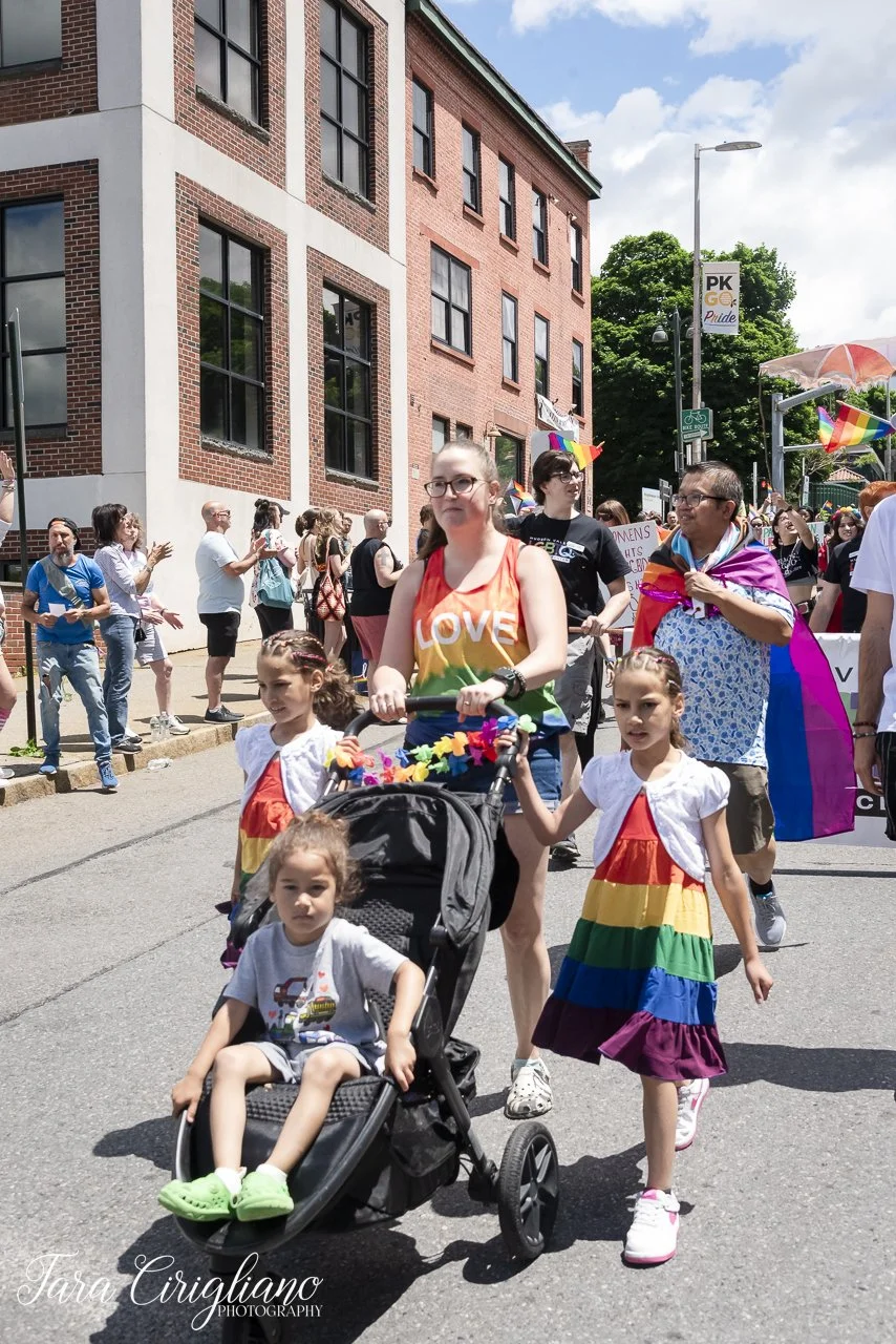 20240608-TaraCiriglianoPhotography_PoughkeepsiePride_709.jpg