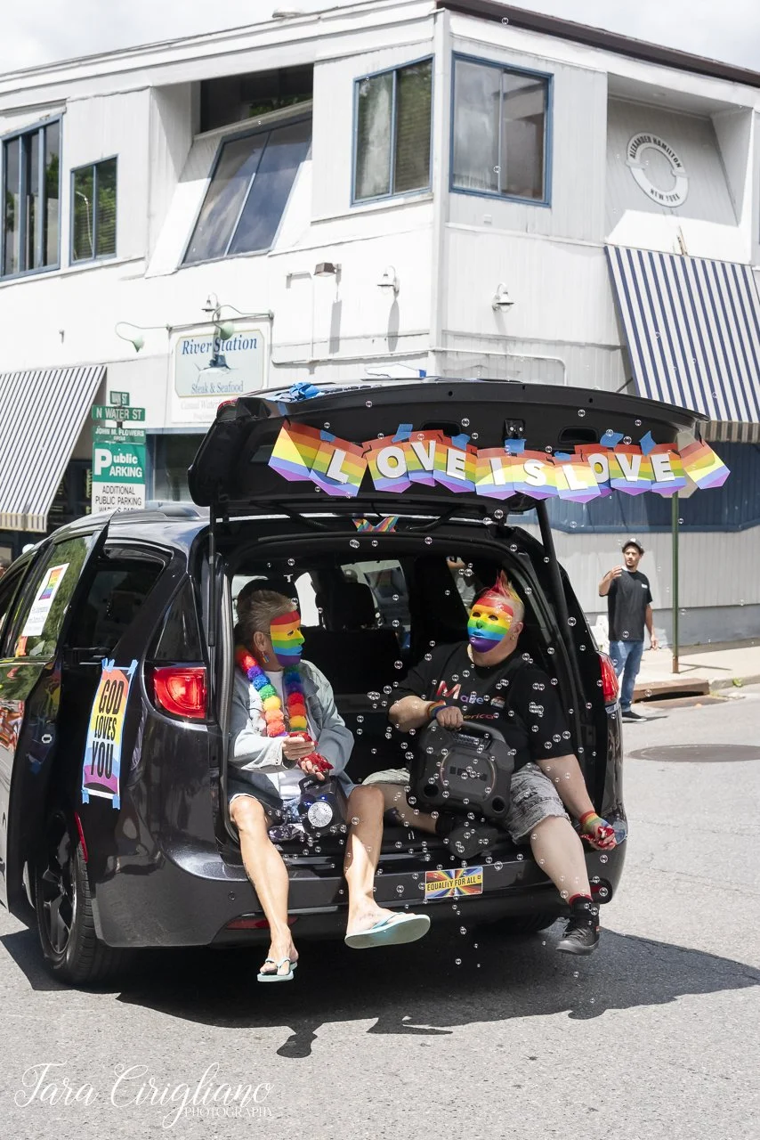 20240608-TaraCiriglianoPhotography_PoughkeepsiePride_677.jpg