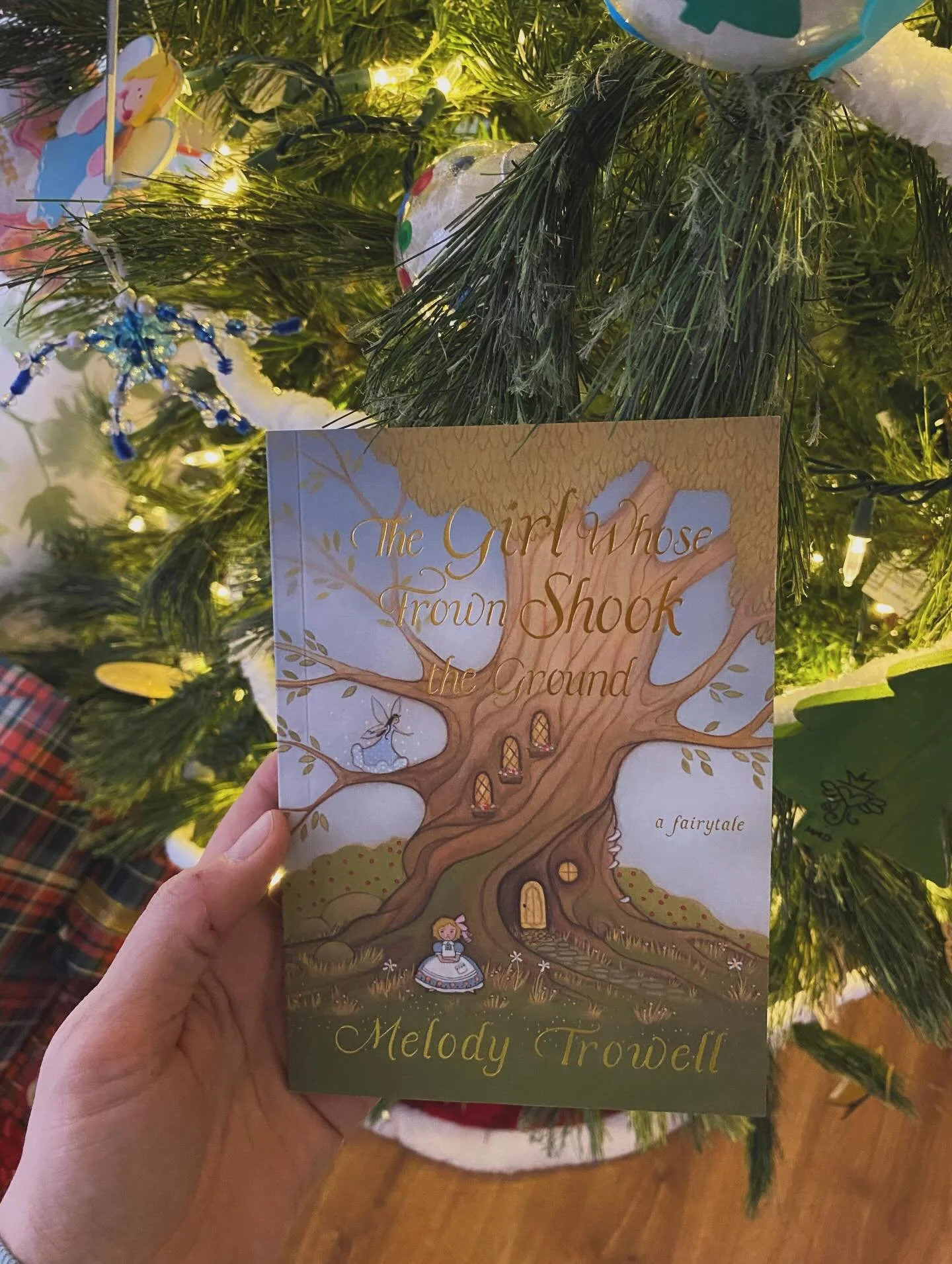 Are you putting The Girl Whose Frown Shook the Ground under the tree for someone this year? I would love to know! 🎁 ✨ 🧚&zwj;♂️