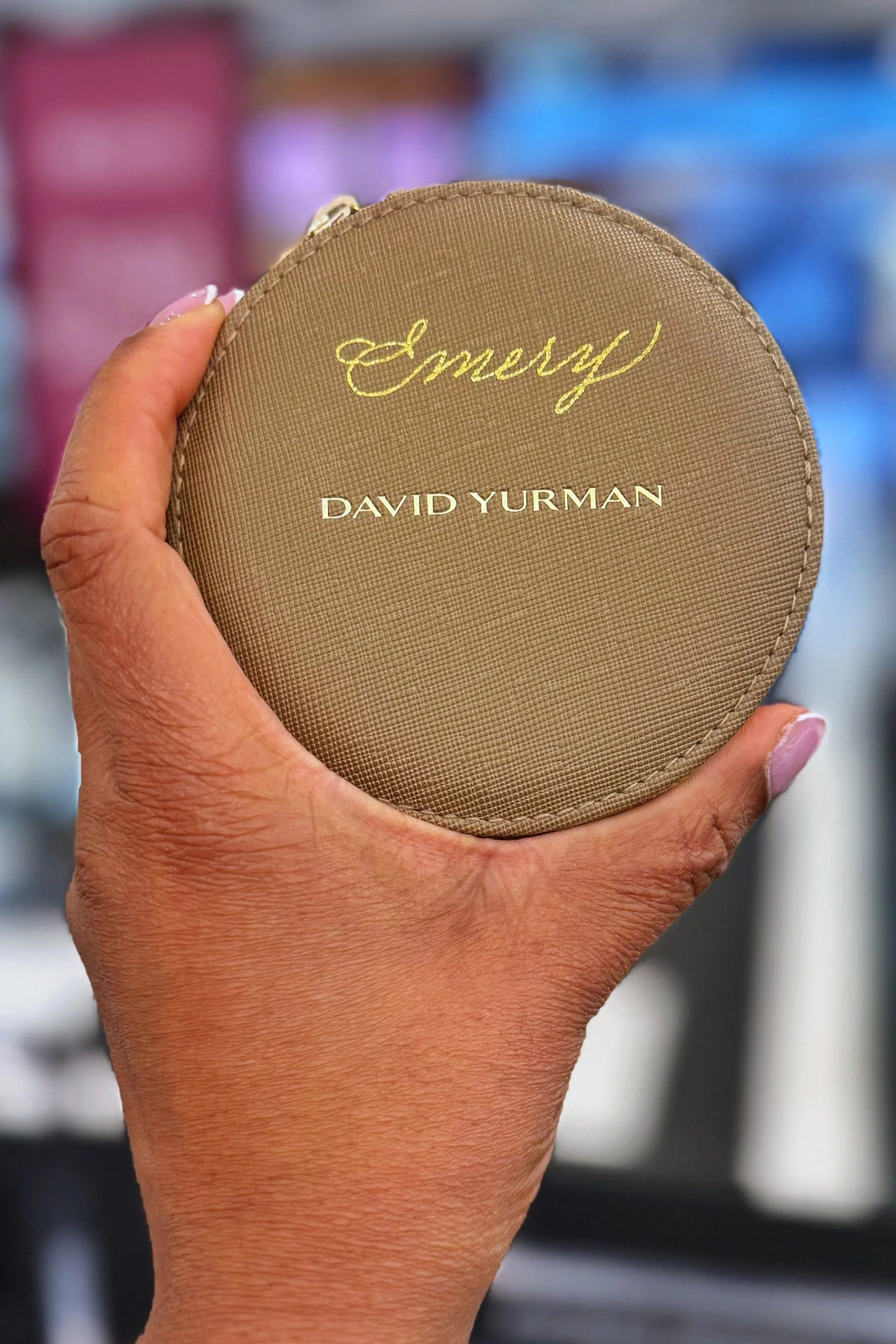 David Yurman at Bloomingdale's Event | Live foiling of jewelry boxes, adding a personalized finishing touch to luxury gifts and purchases.