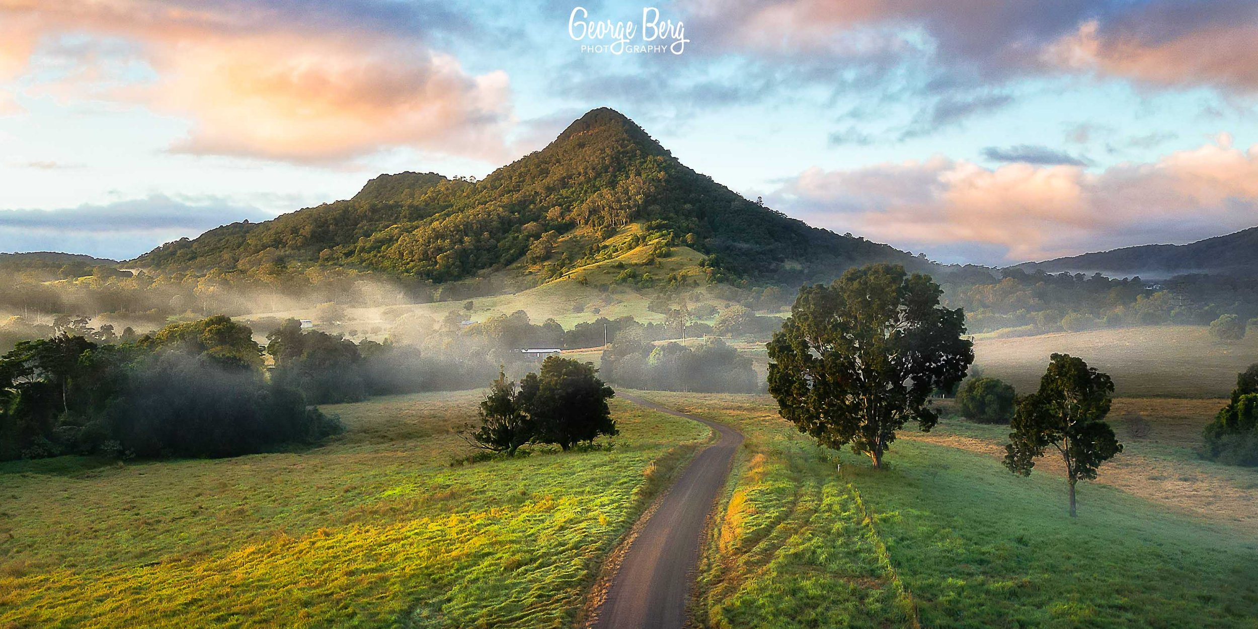 Road to Mt Eerwah Pano