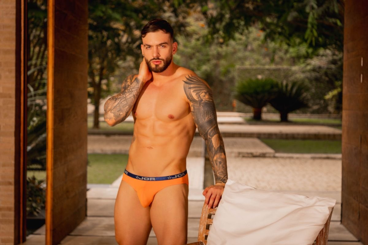 JOR_2346_Orange_2 (1).jpg