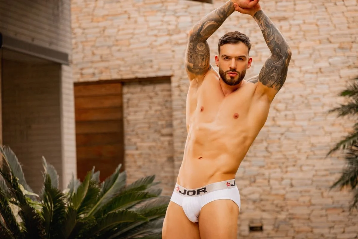 JOR_2331_White_1 (2).jpg