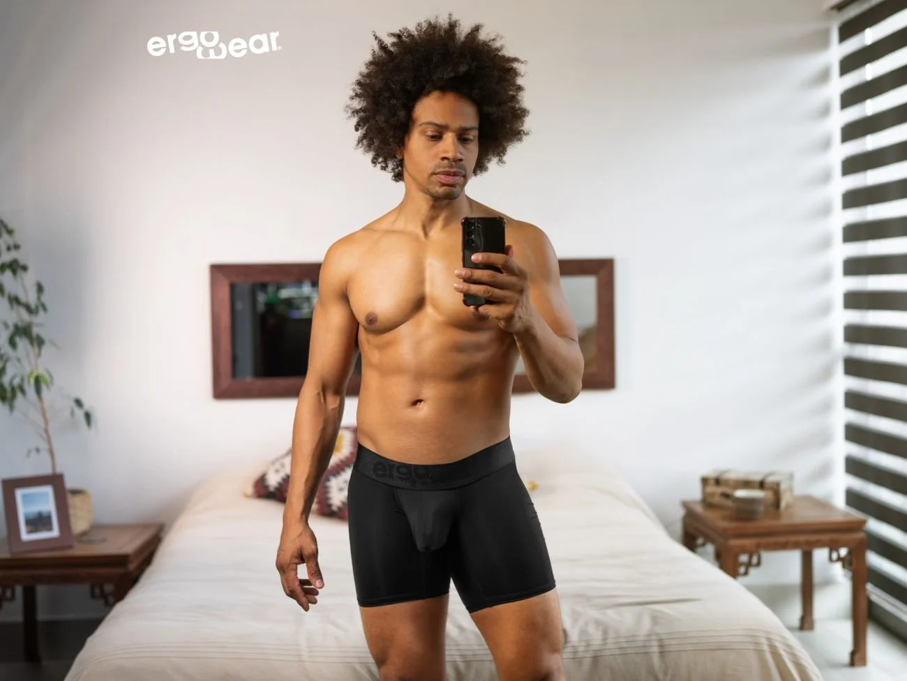 ErgoWear_EW1749_Black_1.jpg