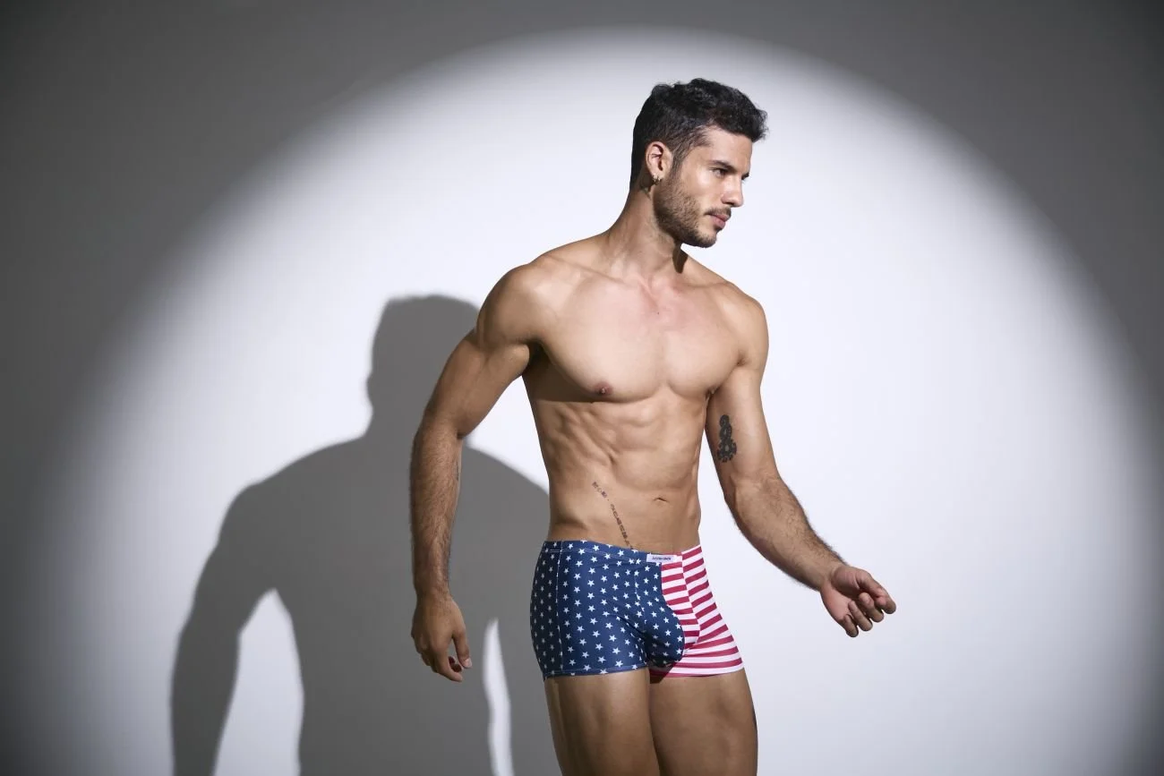 JUSTIN+SIMON_XSJ08_USA Flag_1 (2).jpg