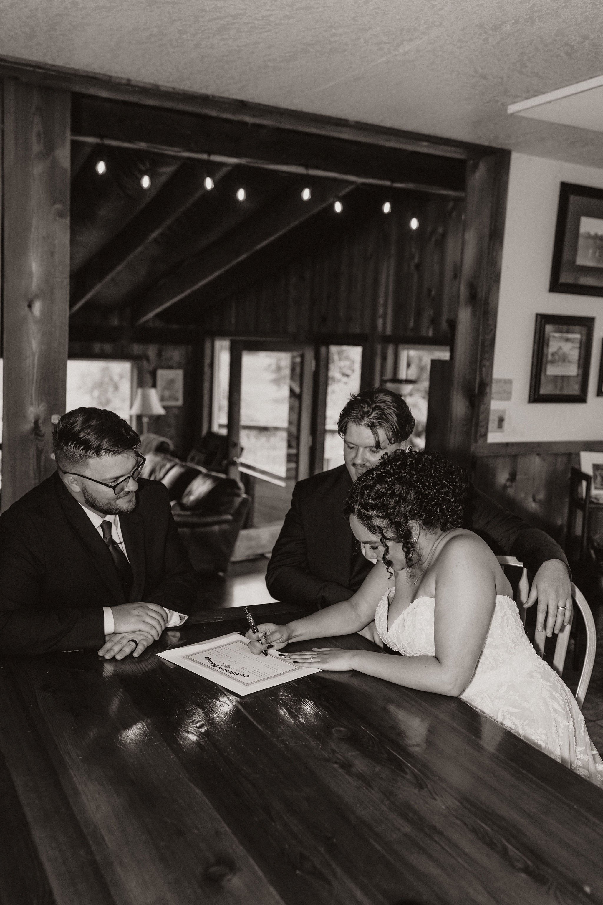 Oregon Coast Wedding and Elopement Photographer Shannon Weiss Photo (39).jpg