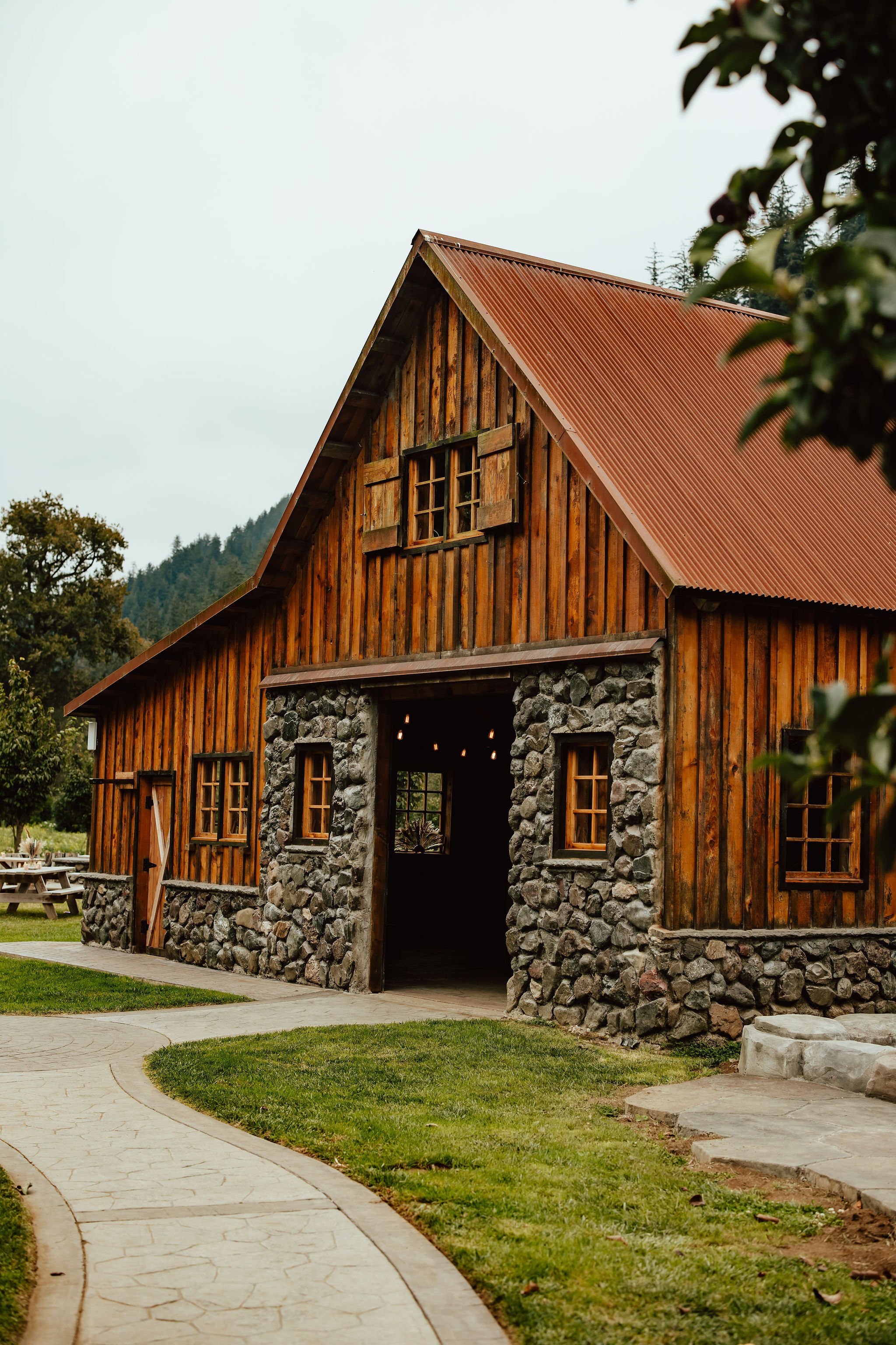 Tillamook Oregon Wedding Hydrangea Ranch (14).jpg