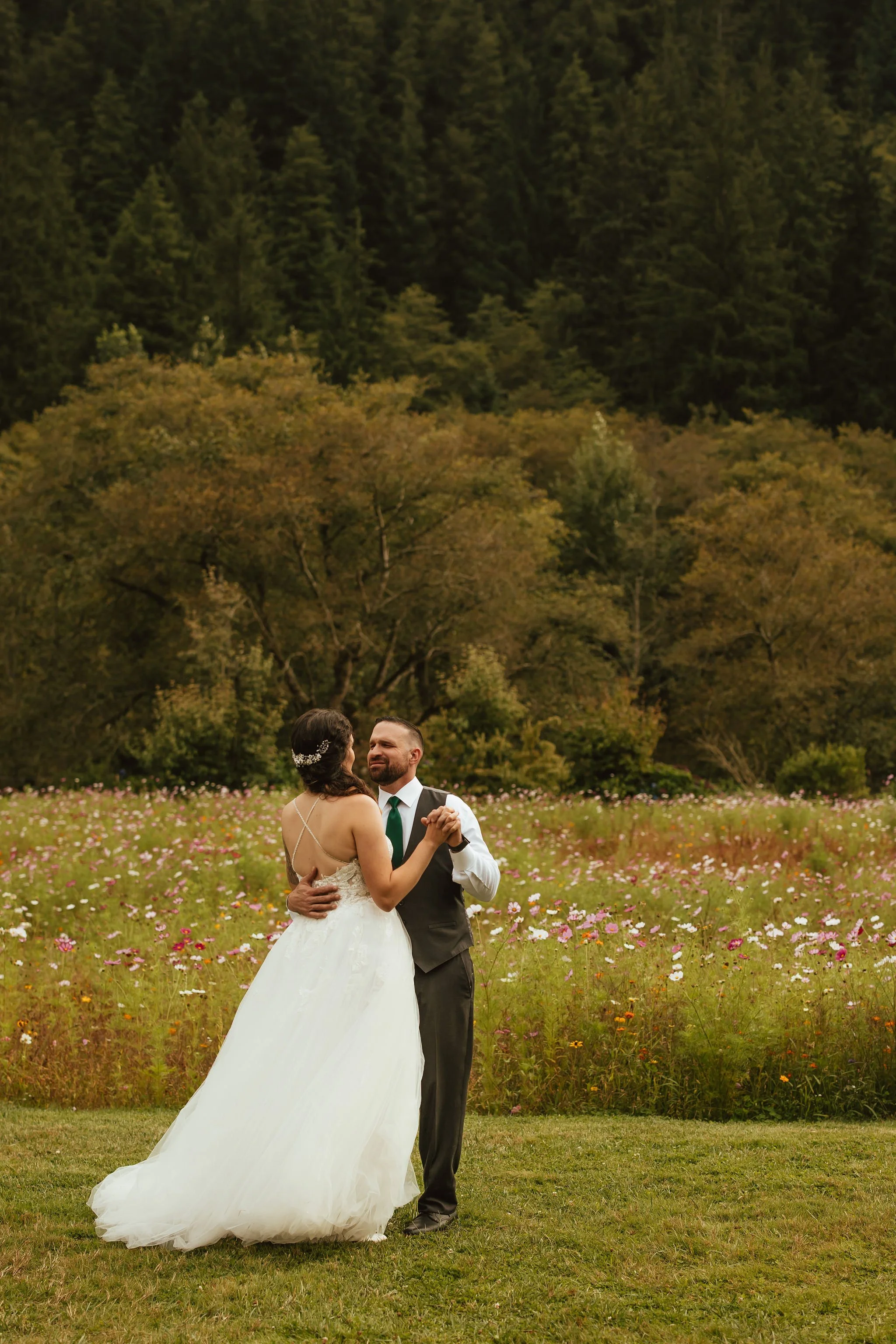 Tillamook Oregon Wedding Hydrangea Ranch (24).jpg