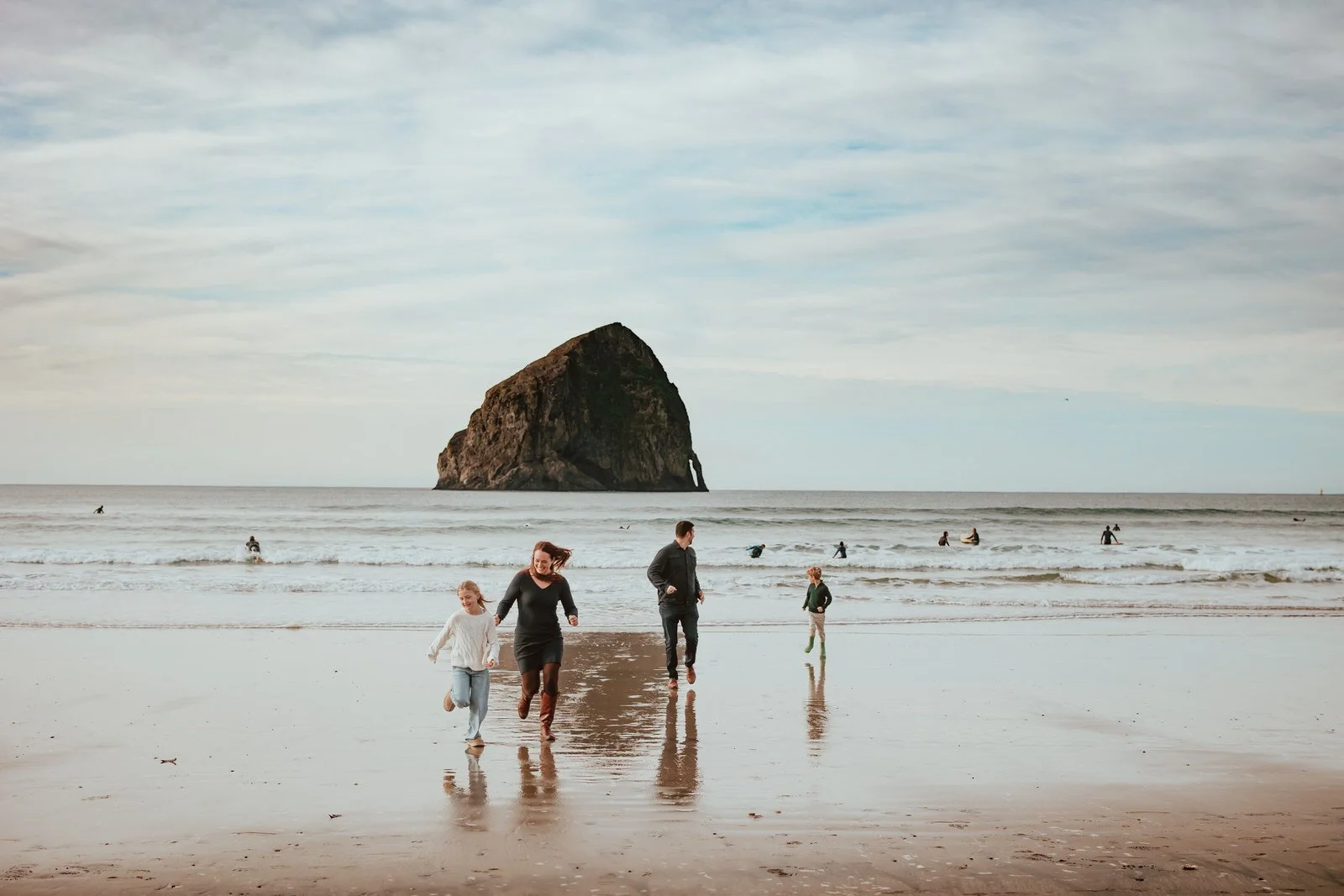 Pacific City Family Photographer Oregon (4).jpg