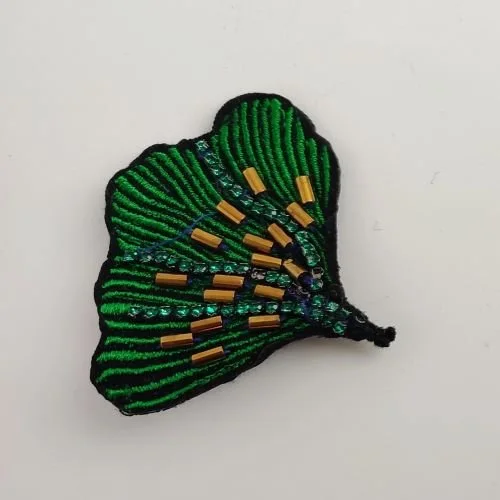 Broche brodée jimgkovert.jpg