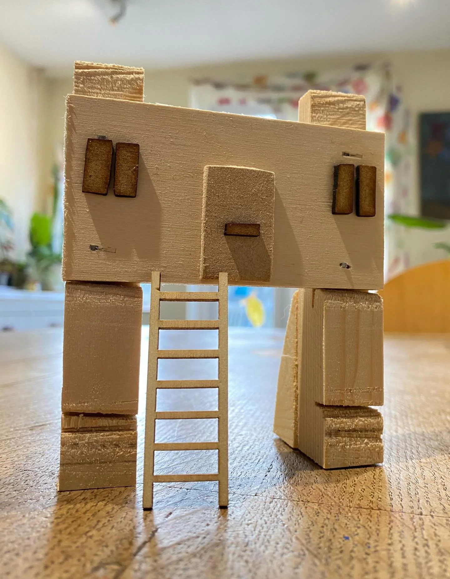 Playing with the crossover of human and building&hellip;
.
.
#humanoid #building #anniebrundrit