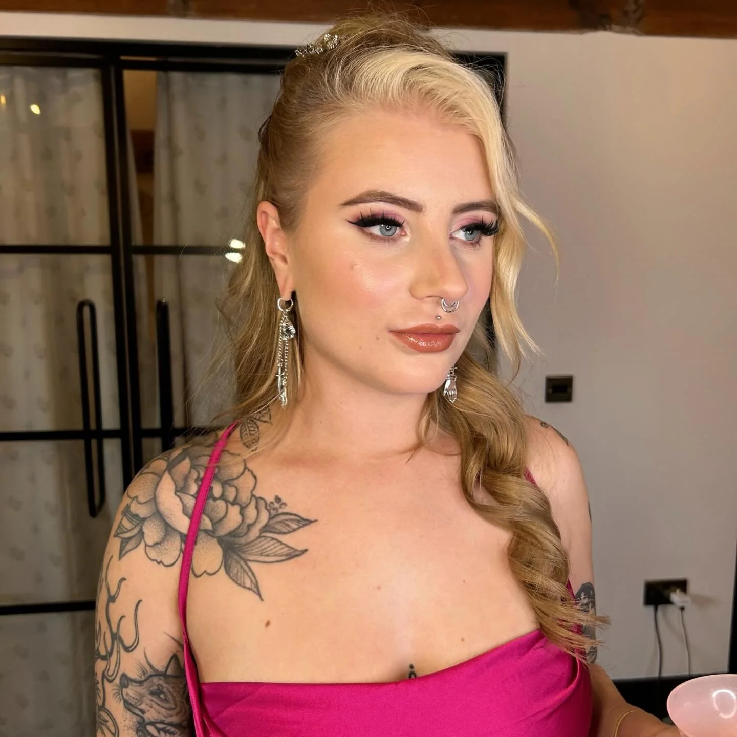 How gorgeous is this hot pink look on my bridesmaid from last year 🩷

Hair Stylist - @hellsbellshair 

#weddingmakeup #weddingmakeupartist #bridalmua #bridalmakeupartist