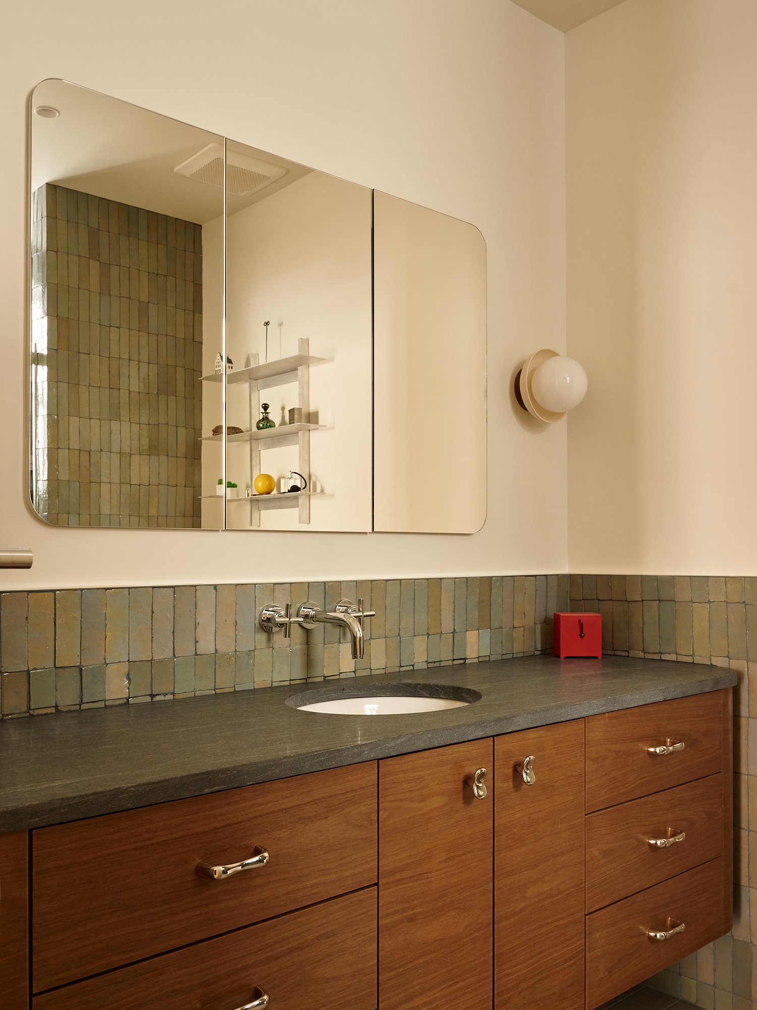 Office of Tangible Space_Windsor Terrace Residence_Matthew Gordon Photography_Web Res_19.jpg