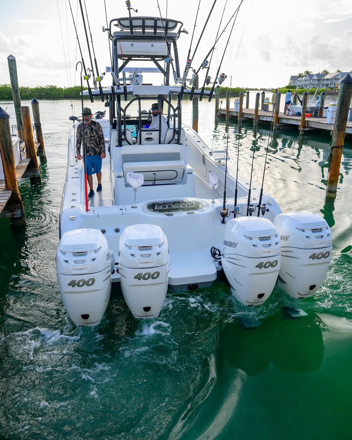 Where ever we&rsquo;re going it&rsquo;s going to be a quick ride 🏁🏴&zwj;☠️

@costacustomboats 
@westmarine 
@waypointtv 

#horsesintheback #fast #quickride #headingout #costacustomboats #westmarine #scalesgear #mercurymarine #fishing #wildlife #out