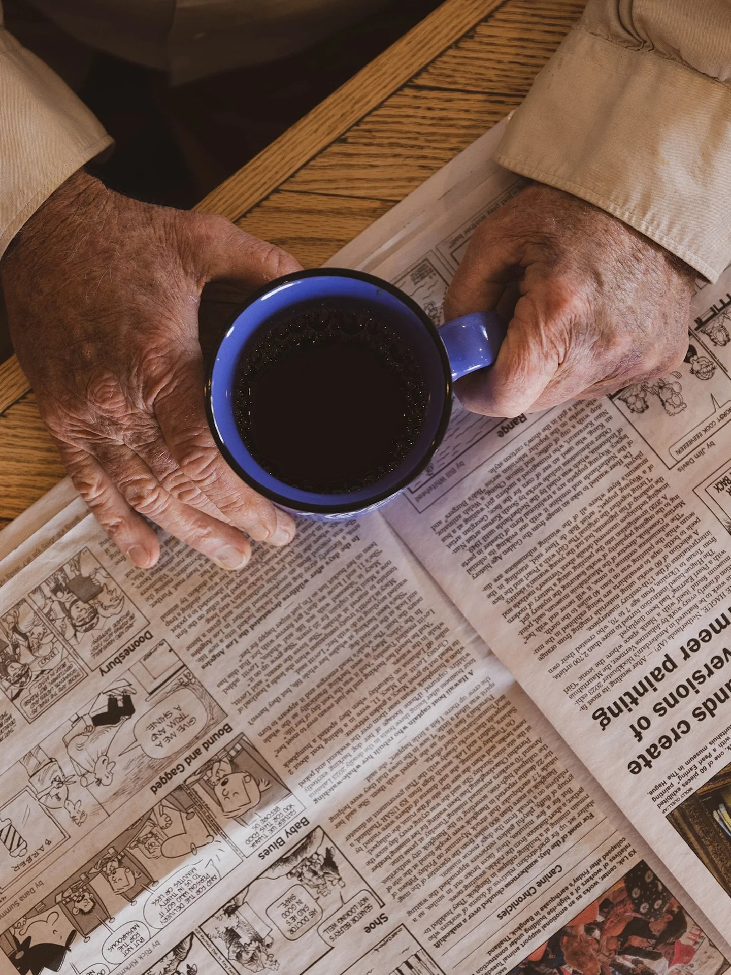 Rainy days on the forecast in Jackson this week call for a good cup of our brew @norasfishcreekinn, a copy of @jhnewsandguide, and some good old-fashioned mountain wisdom from longtime locals. 

📸 @jsack_foto