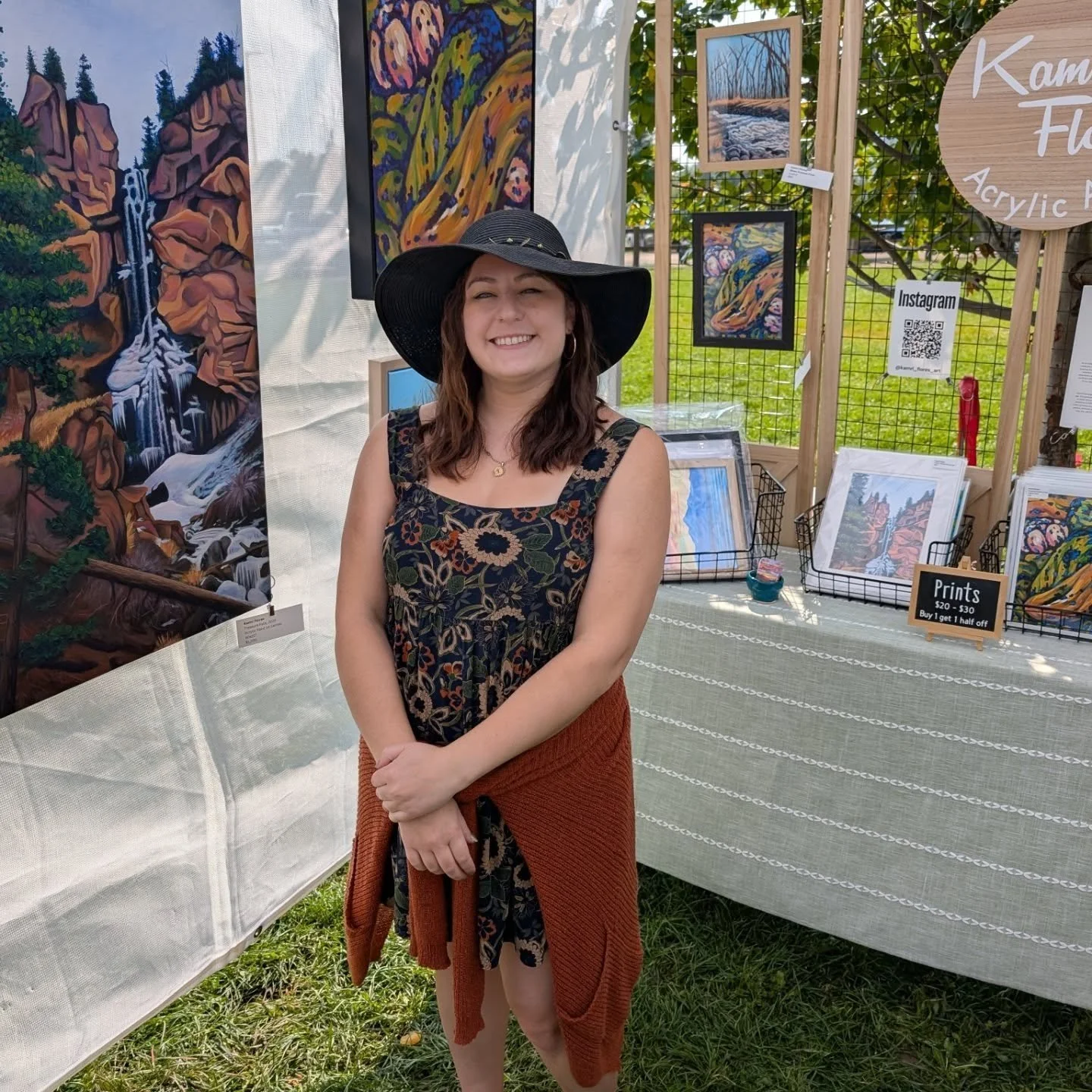 Some photos from my market in Lyons Colorado on Saturday! Thanks to everyone who supported my small business! Means the world to me! 🥰🖌️🎨

Check out my website or message me on Instagram if your interest in anything! 💻