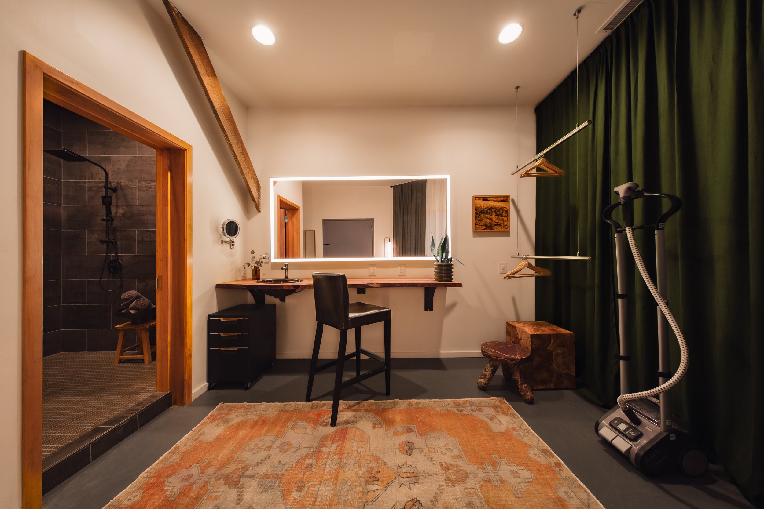 Field Trip >>> Particle Studios — SEATTLE CREATES