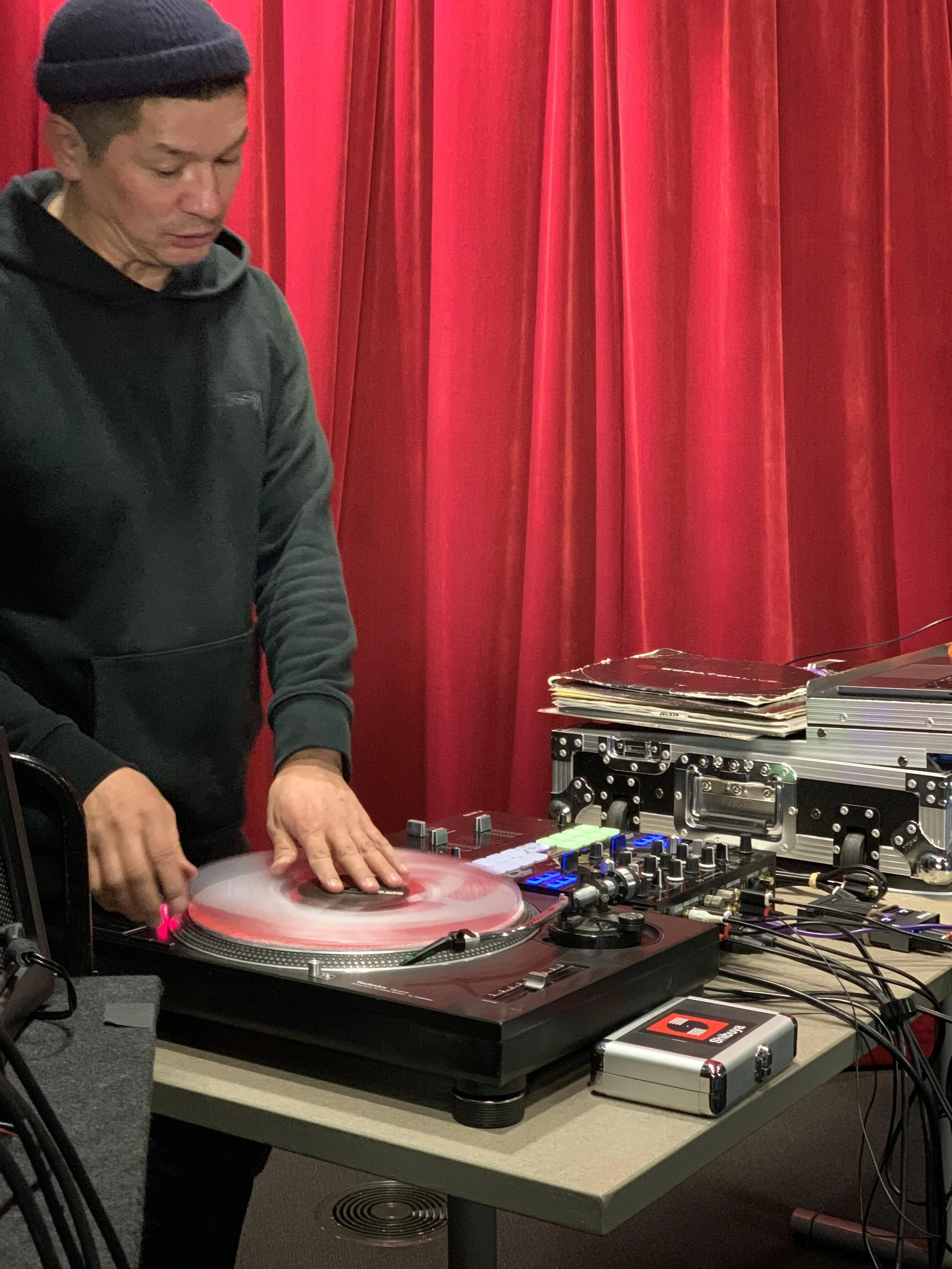 04.22.26 SEATTLE CREATES x Seattle University The Creative Exchange Analog to Algorithm w Brian Rauschenbach DJ Nostalgia B pc Olivia Neal Howel (8).jpg