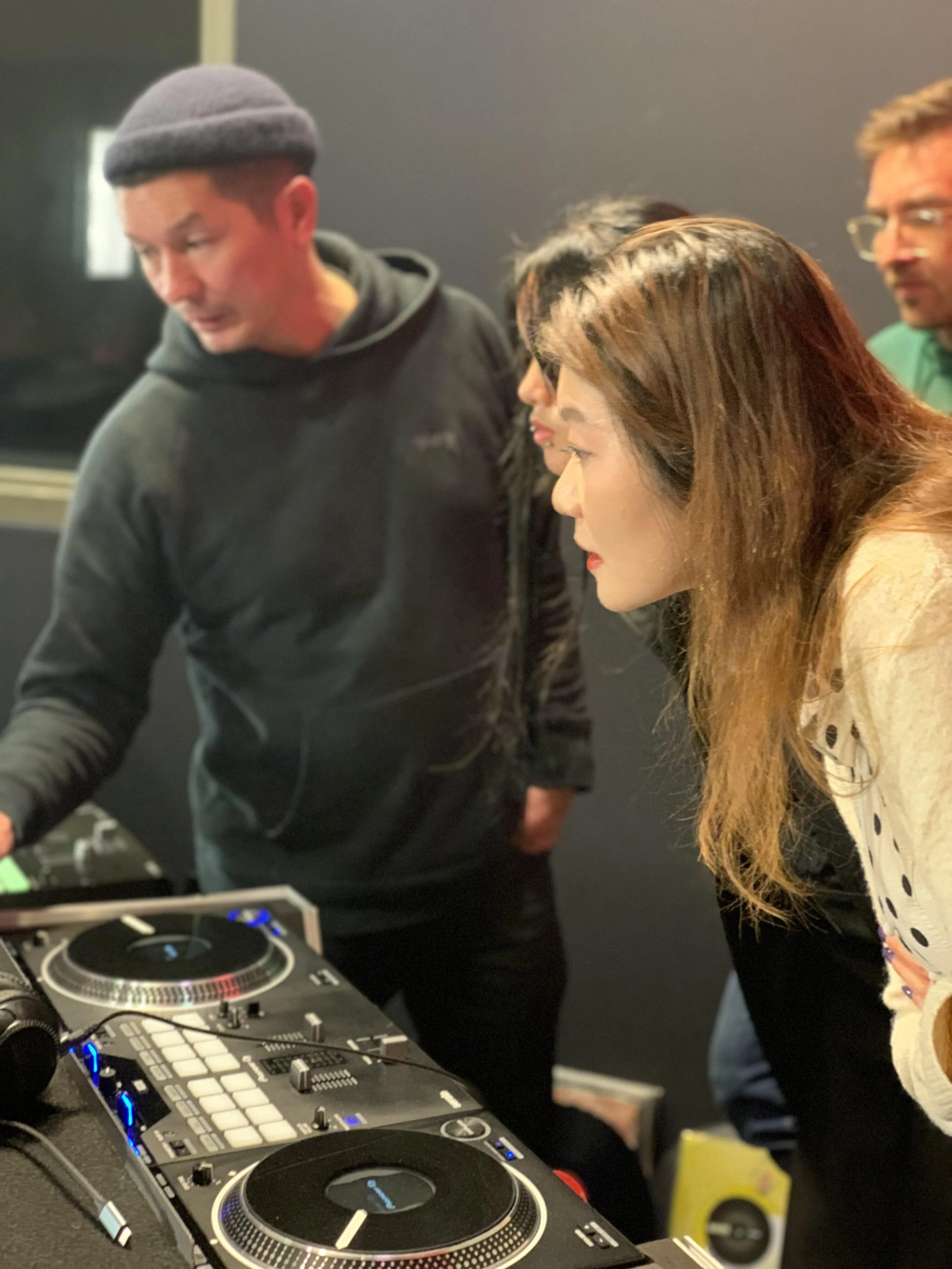 04.22.26 SEATTLE CREATES x Seattle University The Creative Exchange Analog to Algorithm w Brian Rauschenbach DJ Nostalgia B pc Olivia Neal Howel (4).jpg