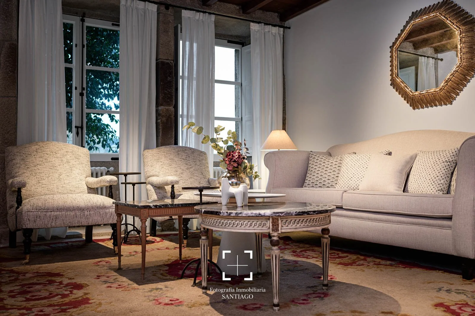 Fotografía profesional de interiores en alojamiento turístico de alto nivel en Galicia