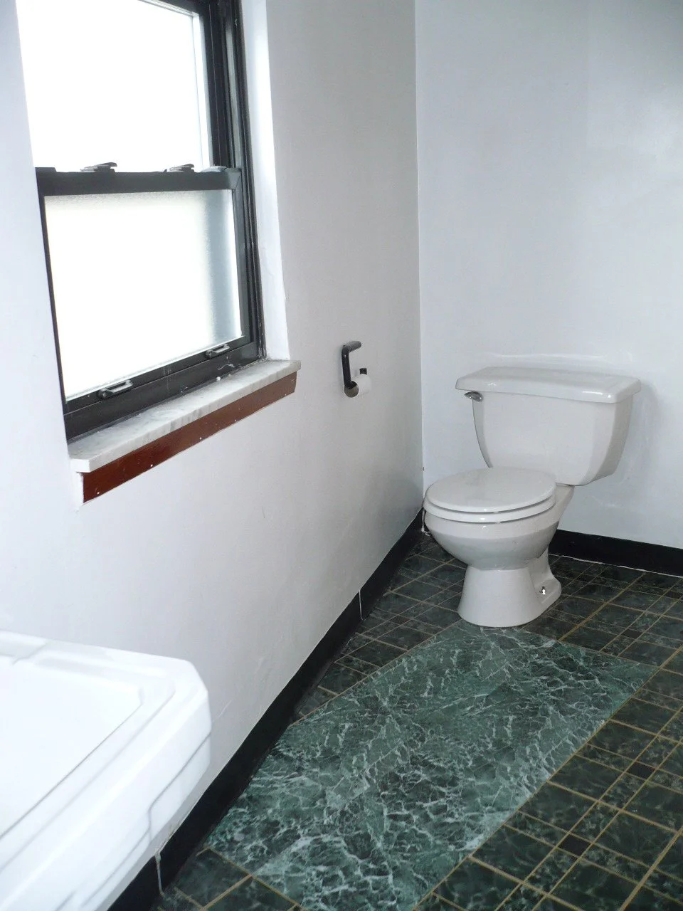7bathroom.JPG