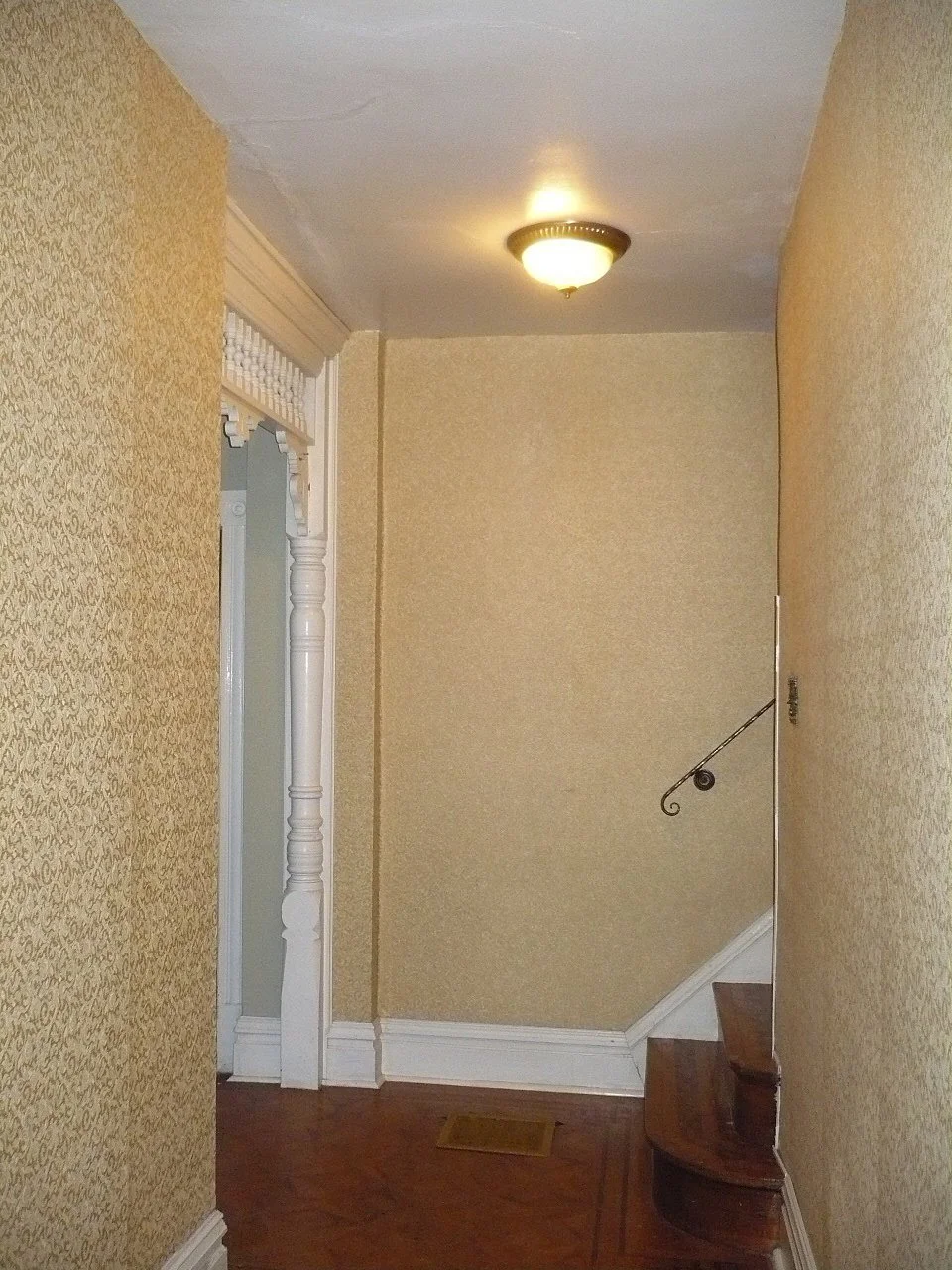 2hall.jpg
