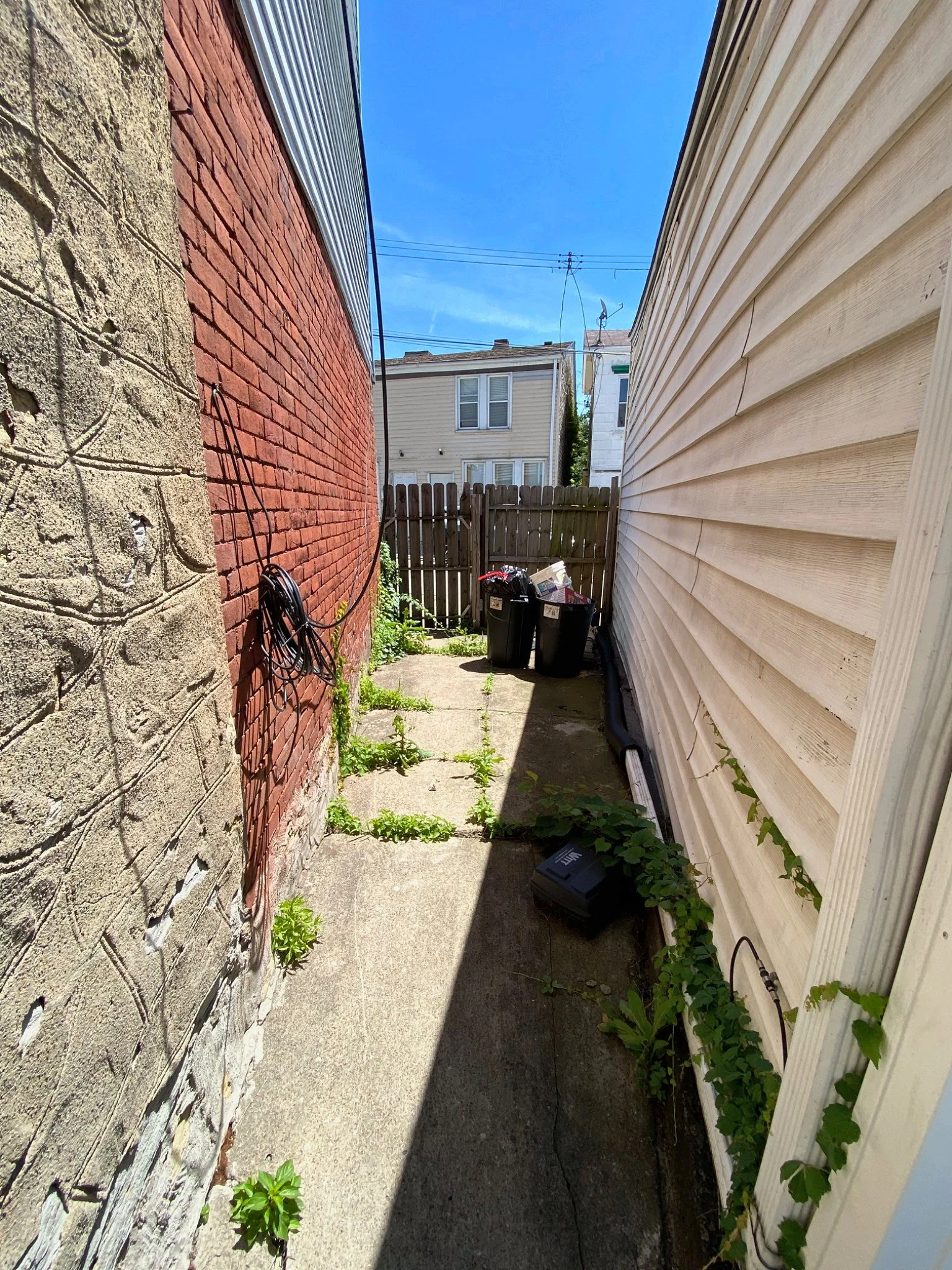 IMG_7577_FSBO.jpg
