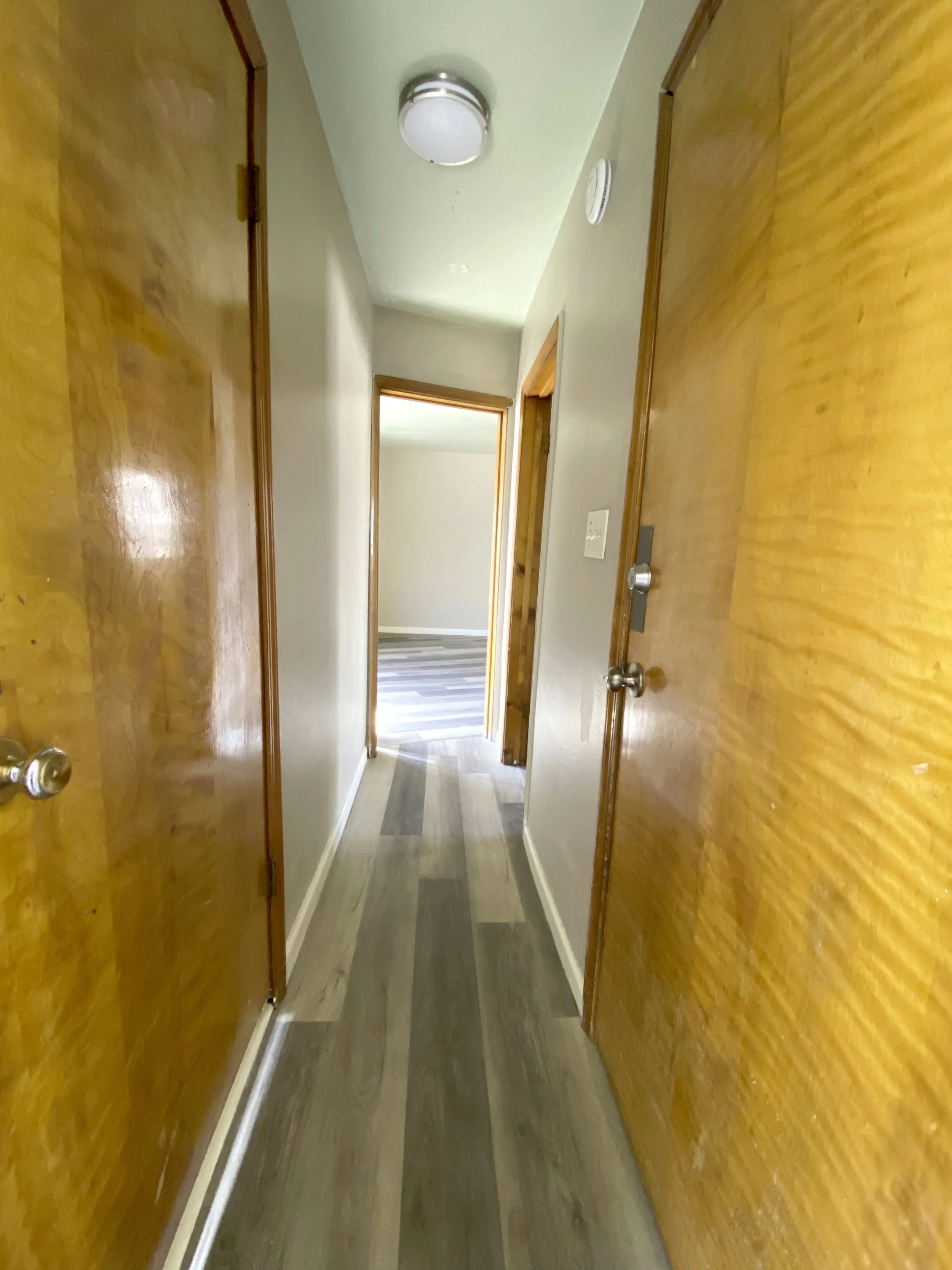 7.hall.jpg
