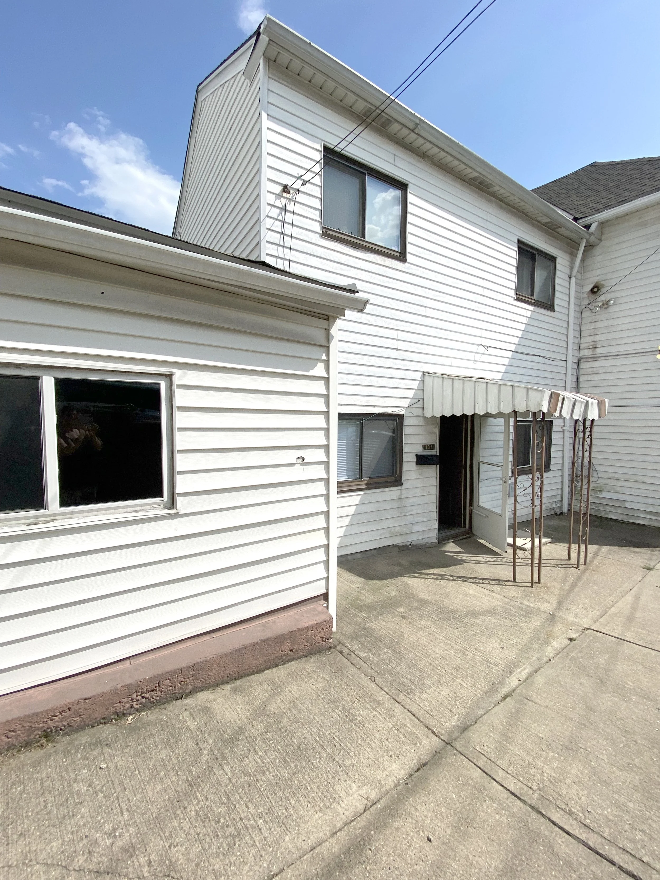 10.front yard.jpeg