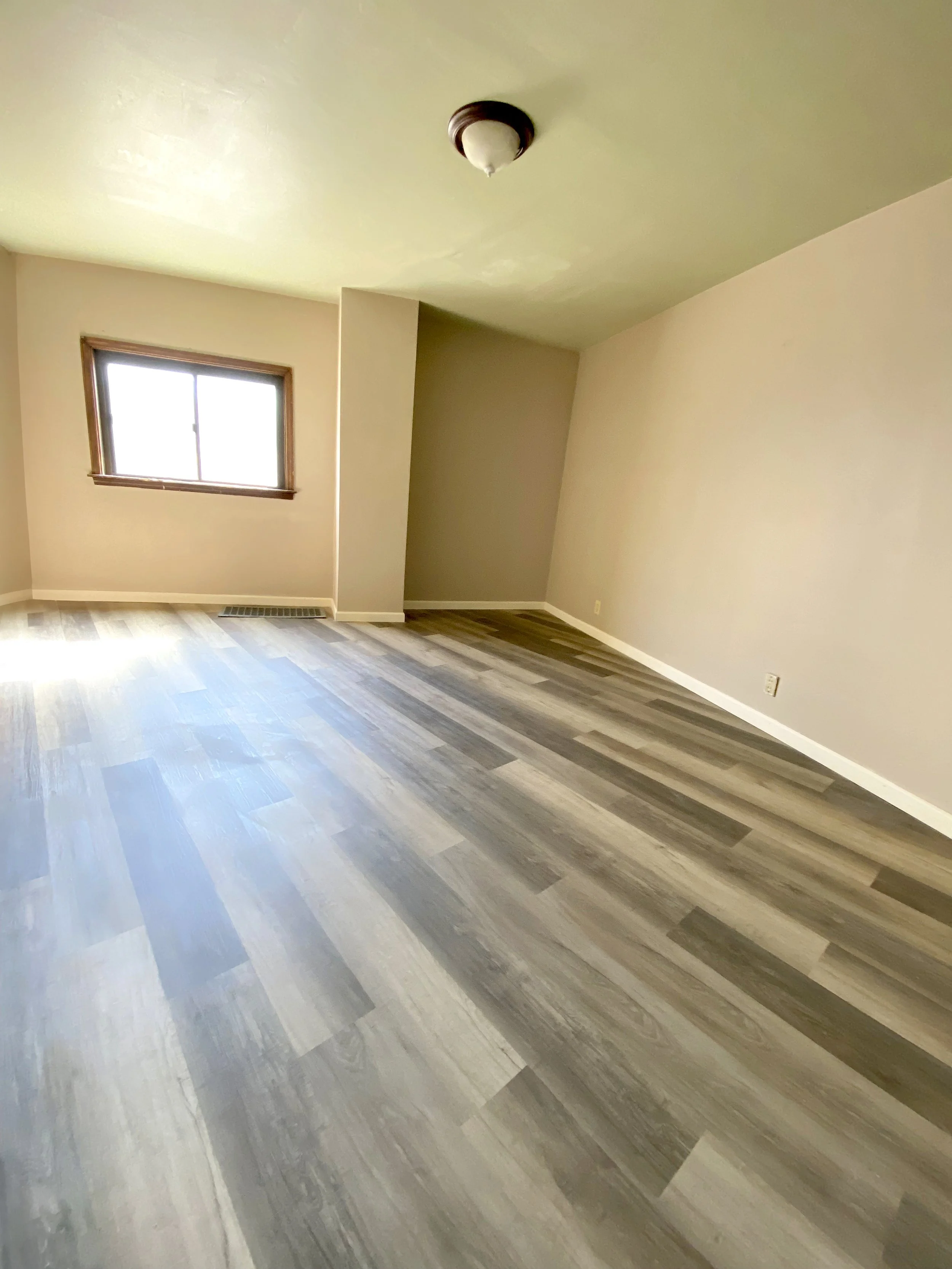 4.Bedroom large.jpg