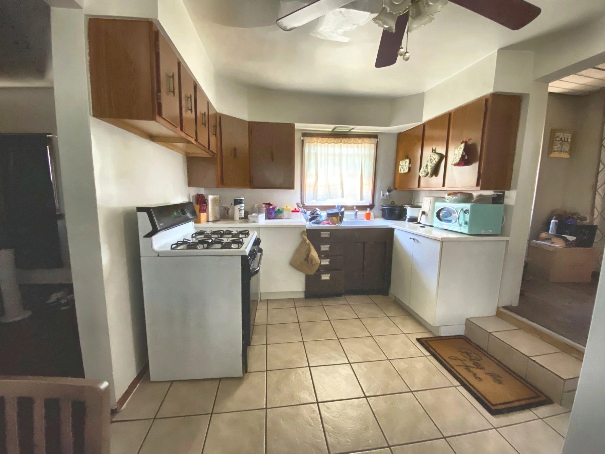 6 kitchen 4 - brighter.jpg